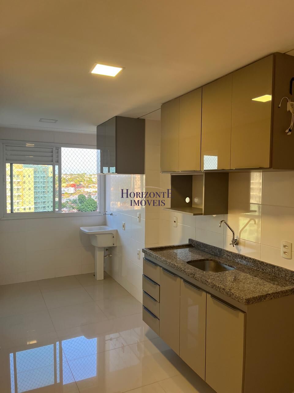 Apartamento para alugar com 2 quartos, 73m² - Foto 7