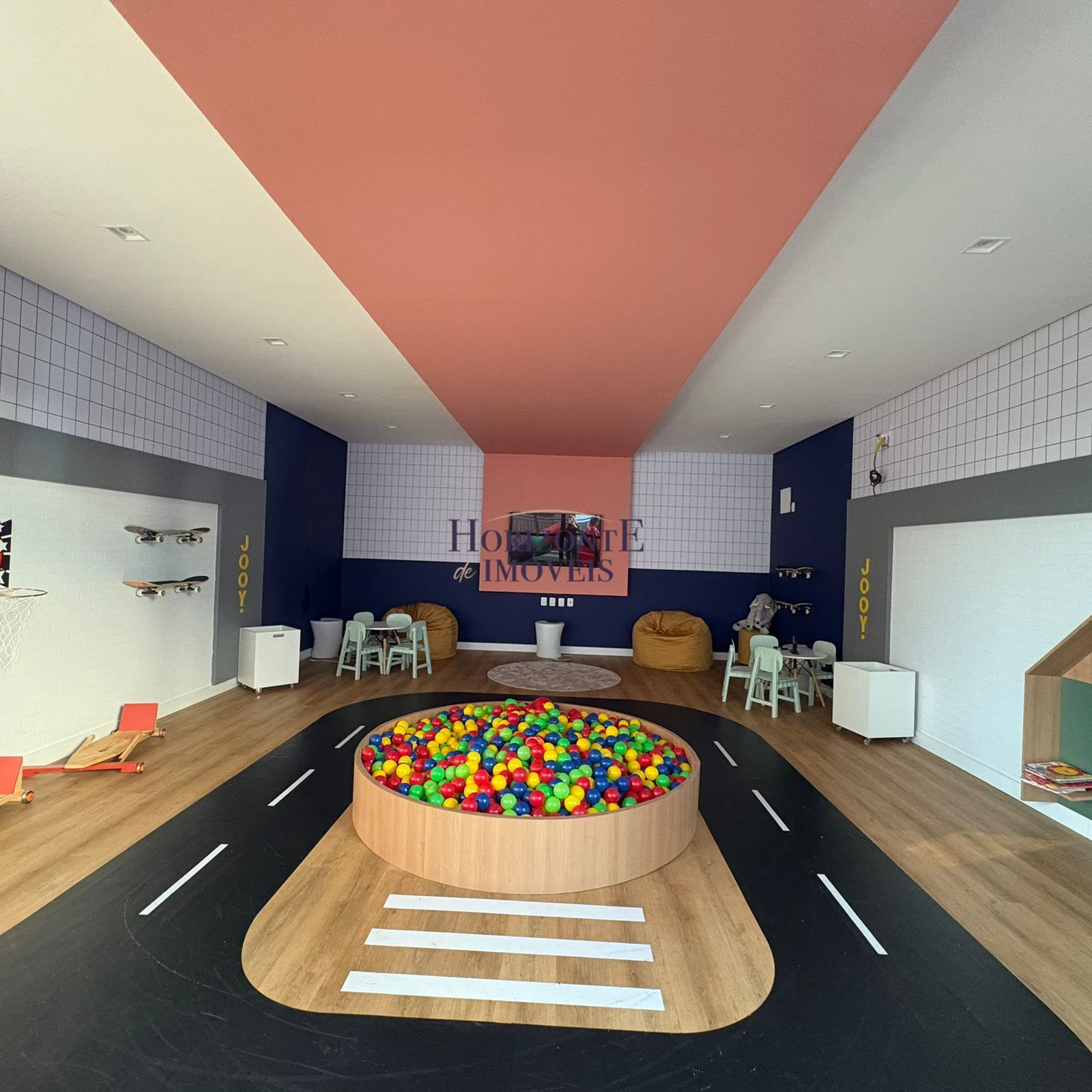 Apartamento à venda com 2 quartos, 65m² - Foto 19