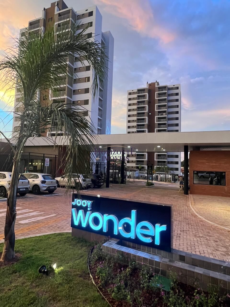Apartamento à venda com 2 quartos, 65m² - Foto 1