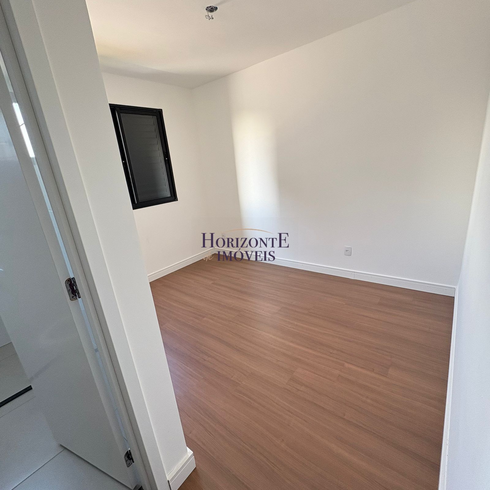 Apartamento à venda com 2 quartos, 65m² - Foto 11