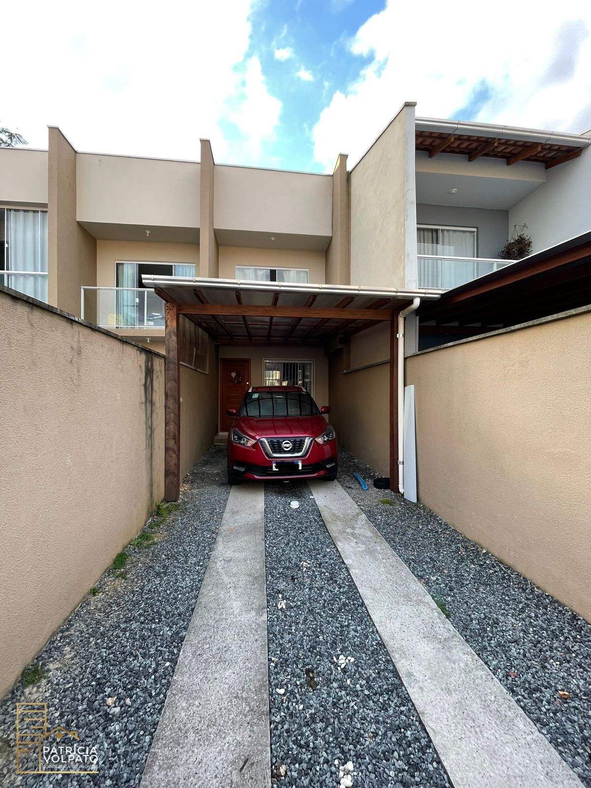 Exclusividade - Sobrado Duplex com espaço para área de piscina - foto 1