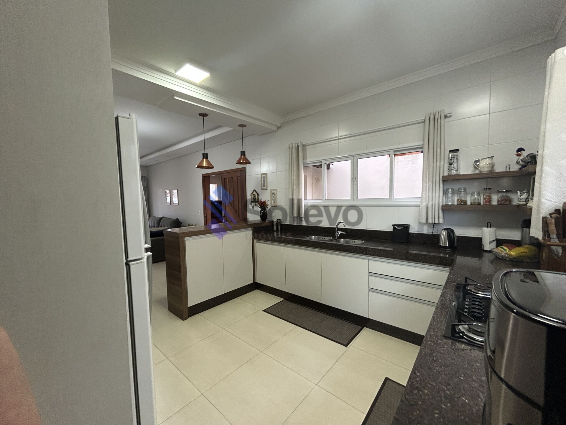 Casa à venda com 2 quartos, 109m² - Foto 6