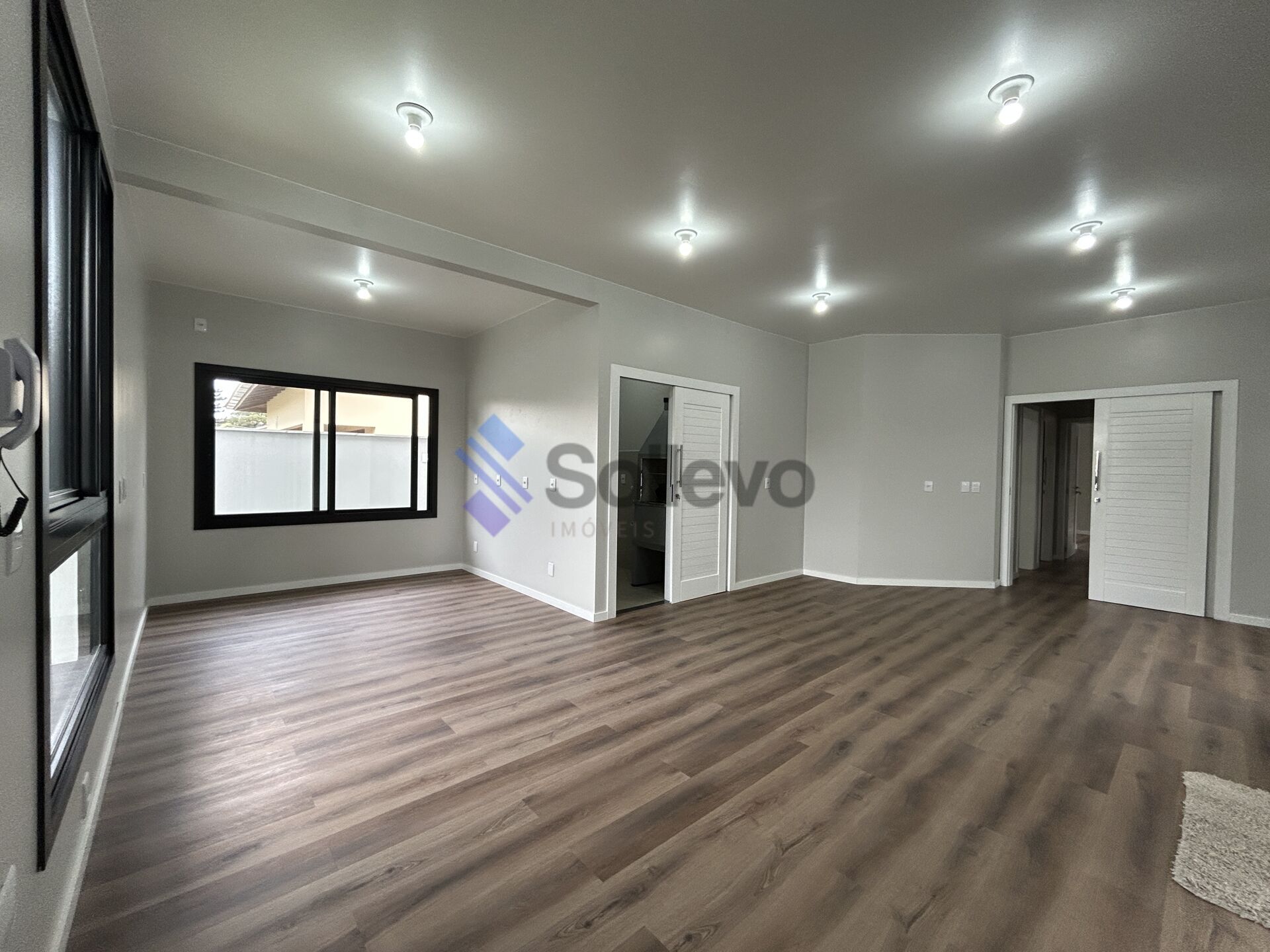 Casa à venda com 3 quartos, 133m² - Foto 4