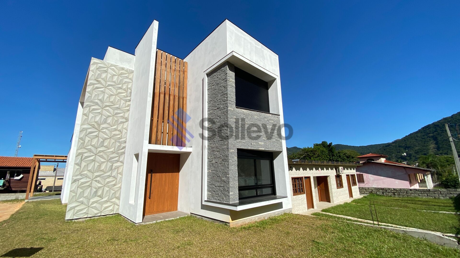 Casa à venda com 3 quartos, 159m² - Foto 3