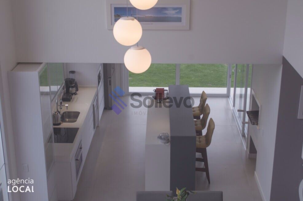 Casa à venda com 3 quartos, 350m² - Foto 17