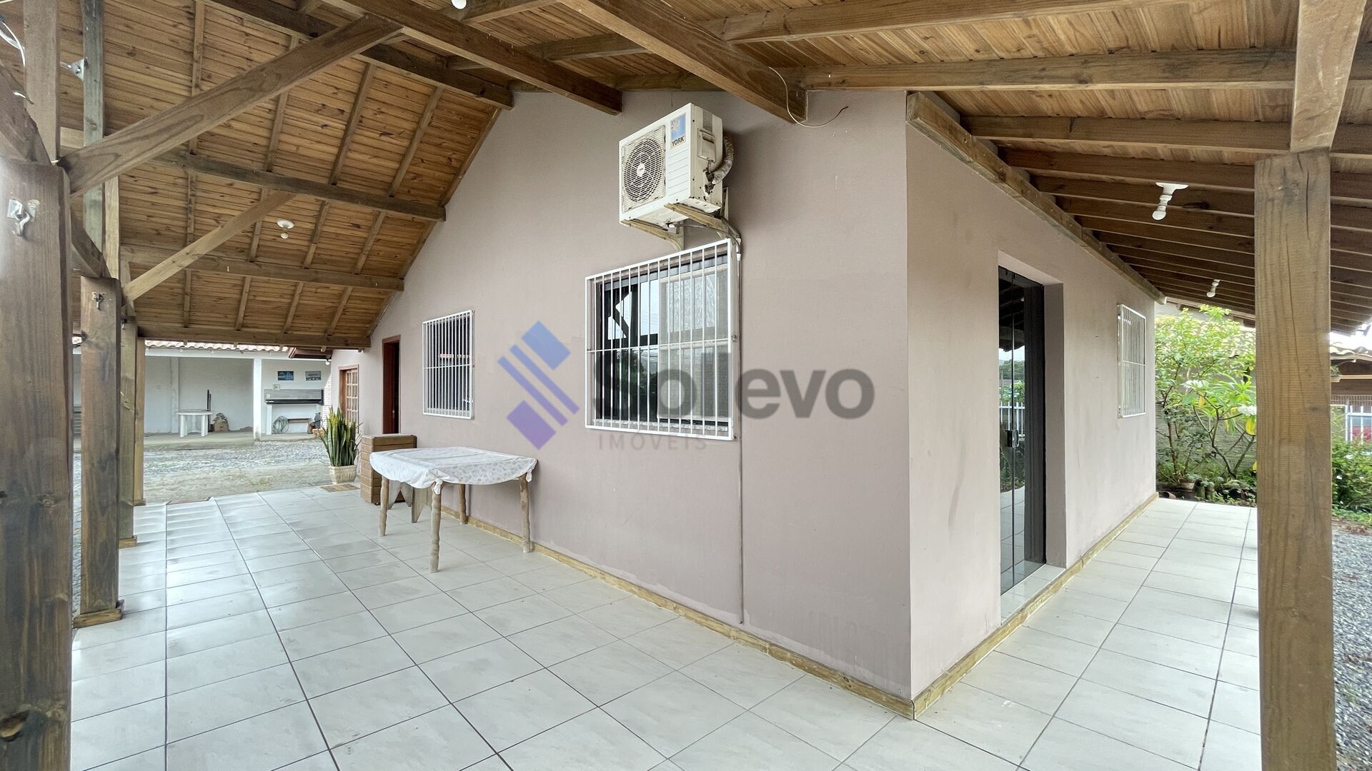 Casa à venda com 3 quartos, 190m² - Foto 5