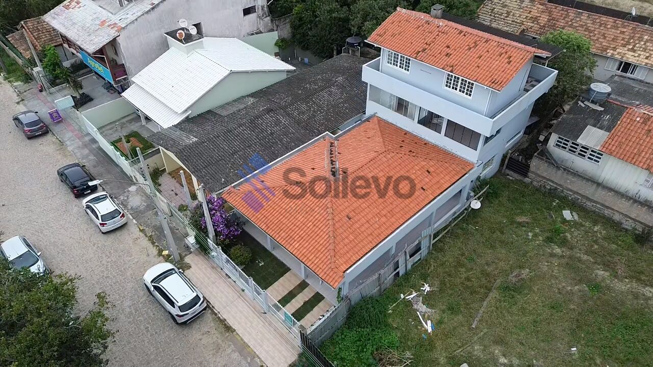 Casa à venda com 4 quartos, 334m² - Foto 3