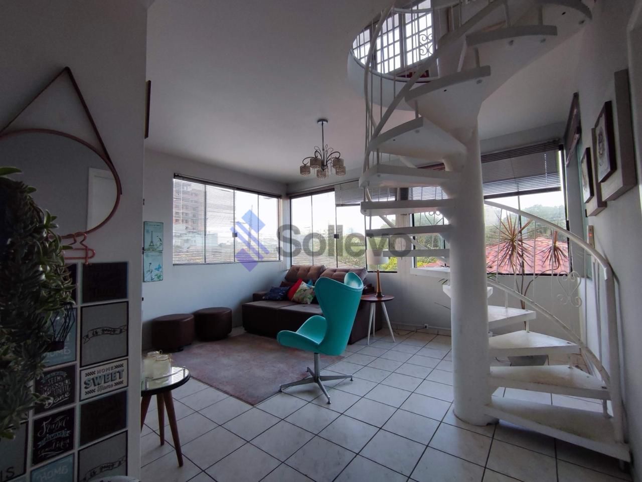 Casa à venda com 4 quartos, 334m² - Foto 16