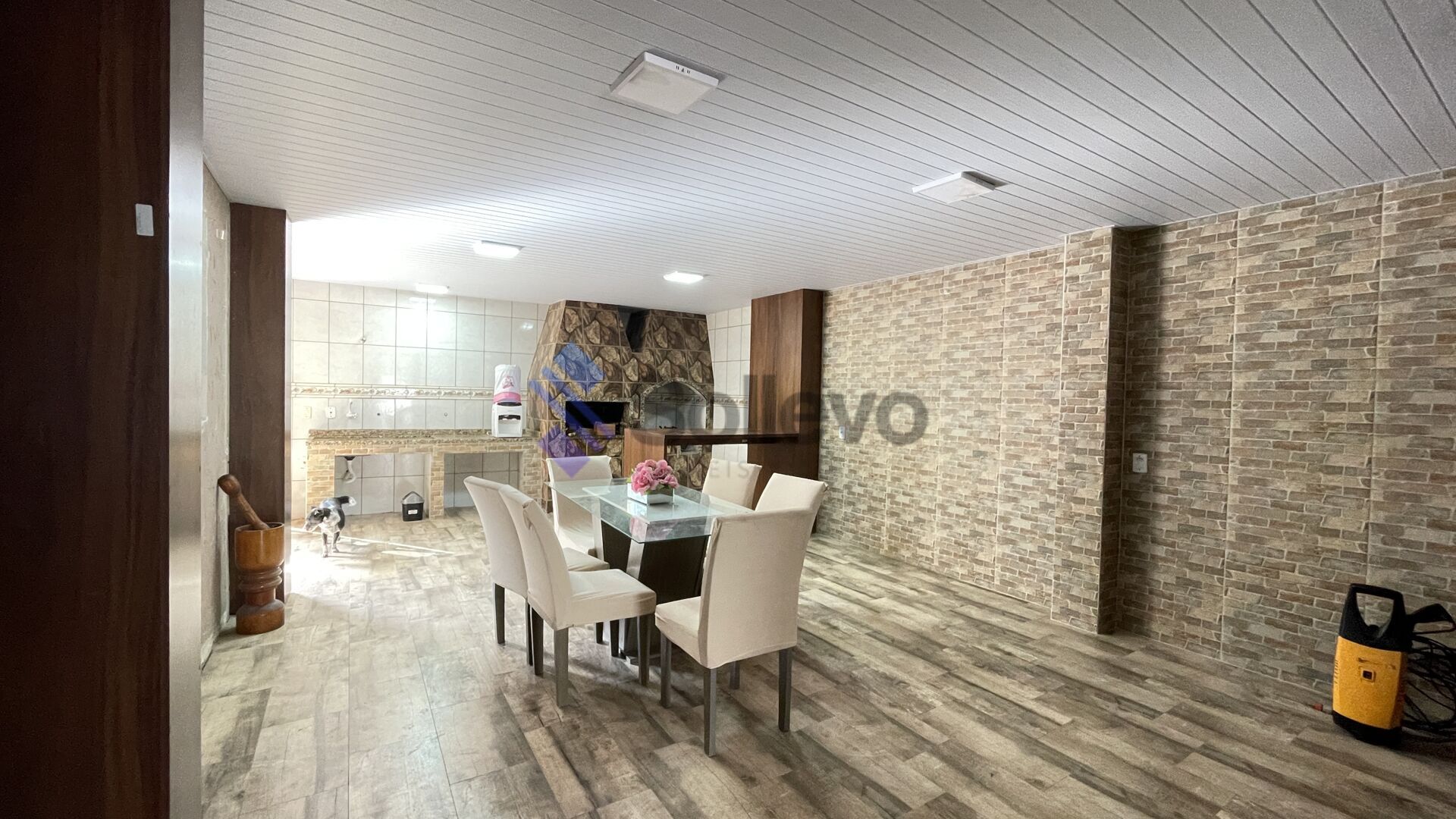 Casa à venda com 3 quartos, 197m² - Foto 18