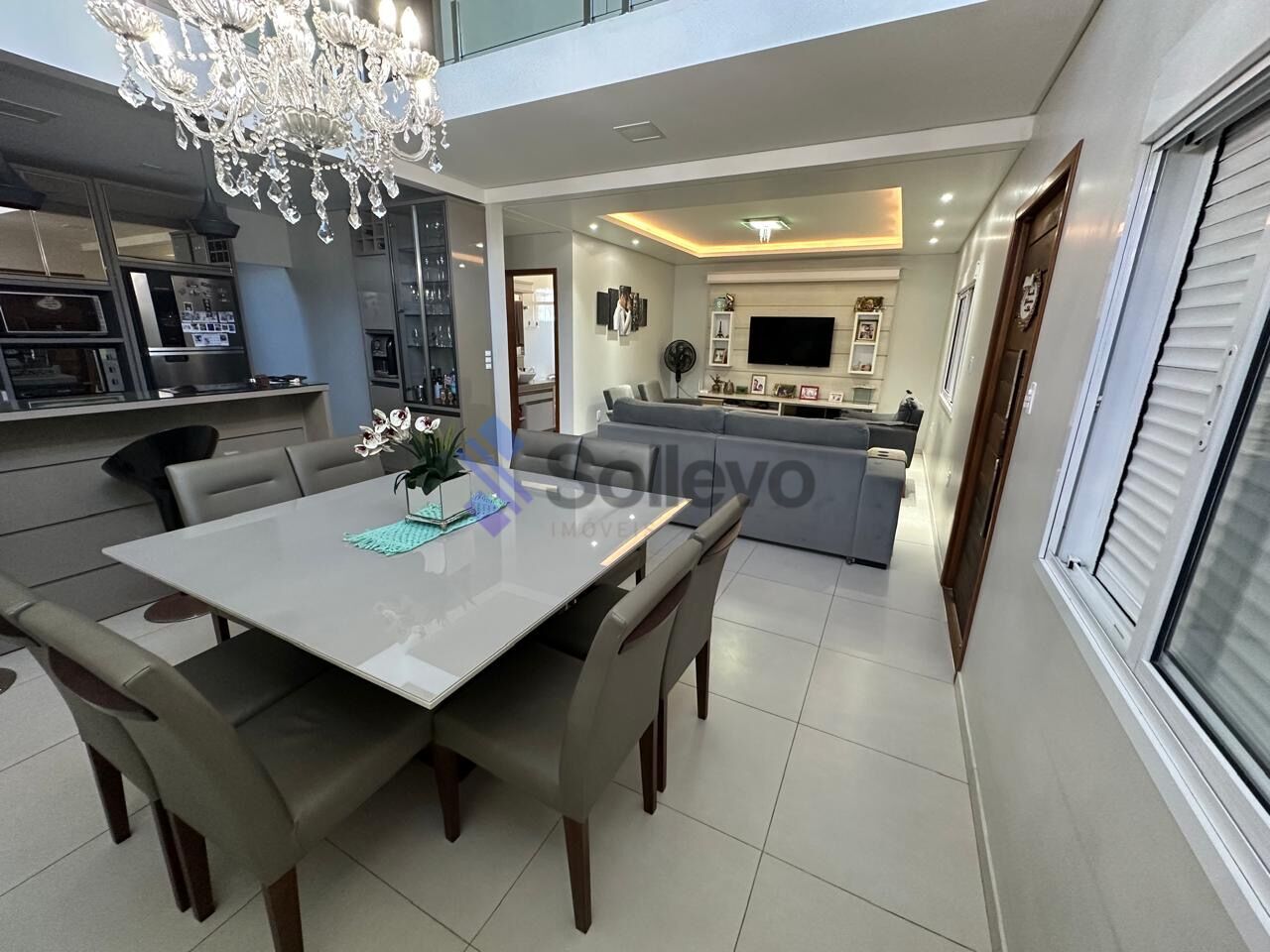 Casa à venda com 3 quartos, 200m² - Foto 6