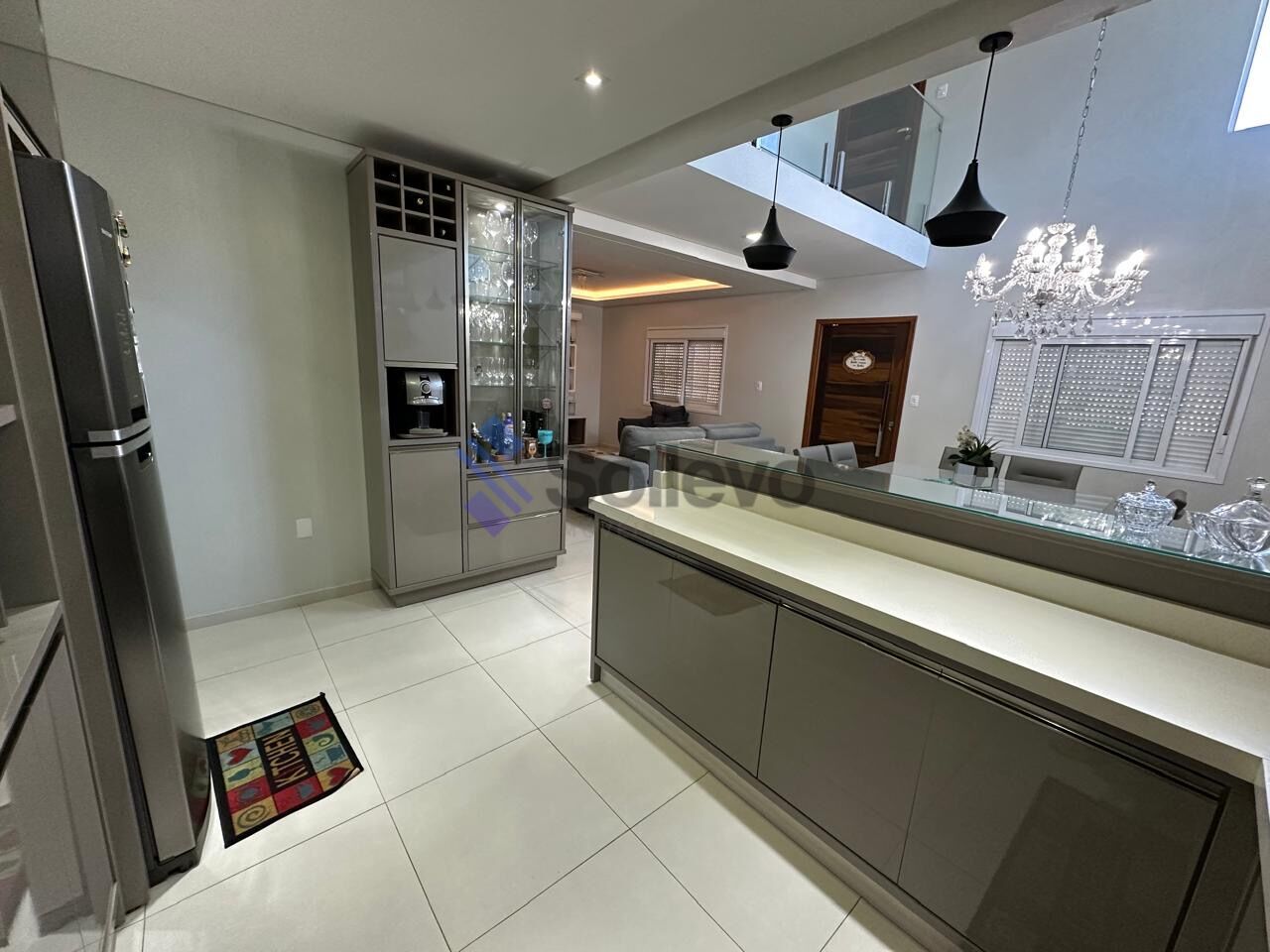 Casa à venda com 3 quartos, 200m² - Foto 8