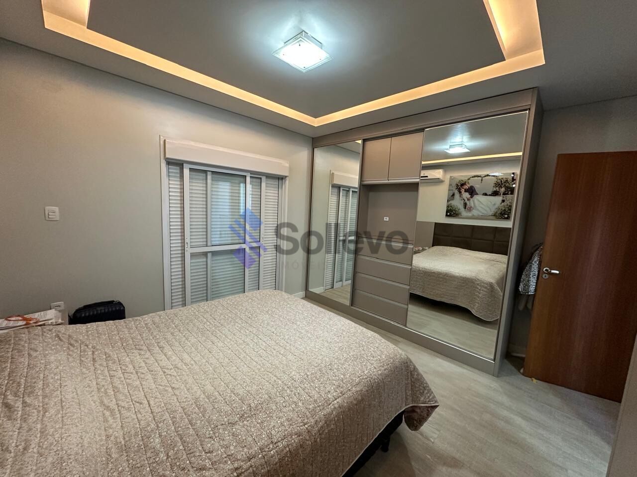 Casa à venda com 3 quartos, 200m² - Foto 18