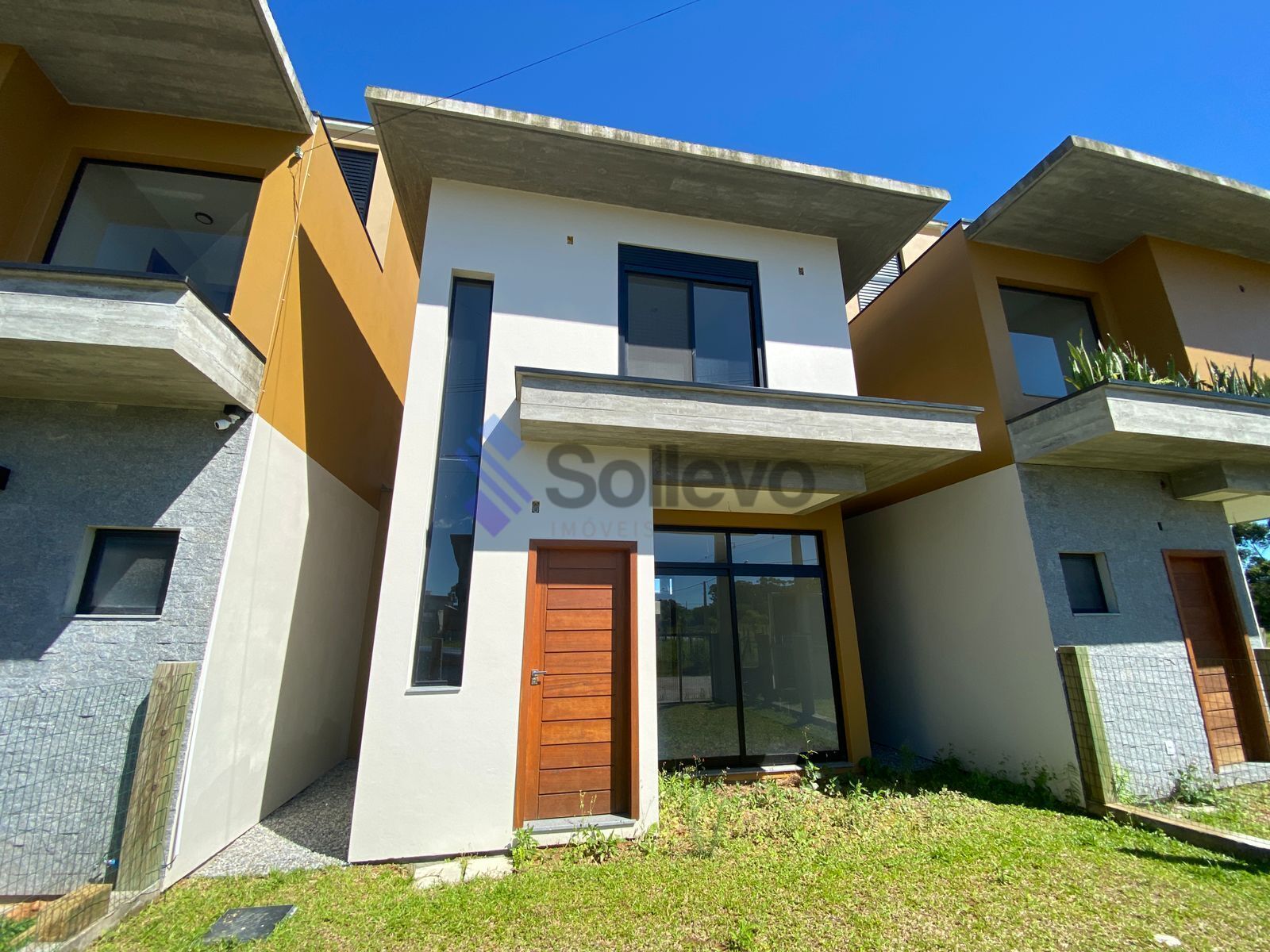 Sobrado à venda com 3 quartos, 95m² - Foto 1