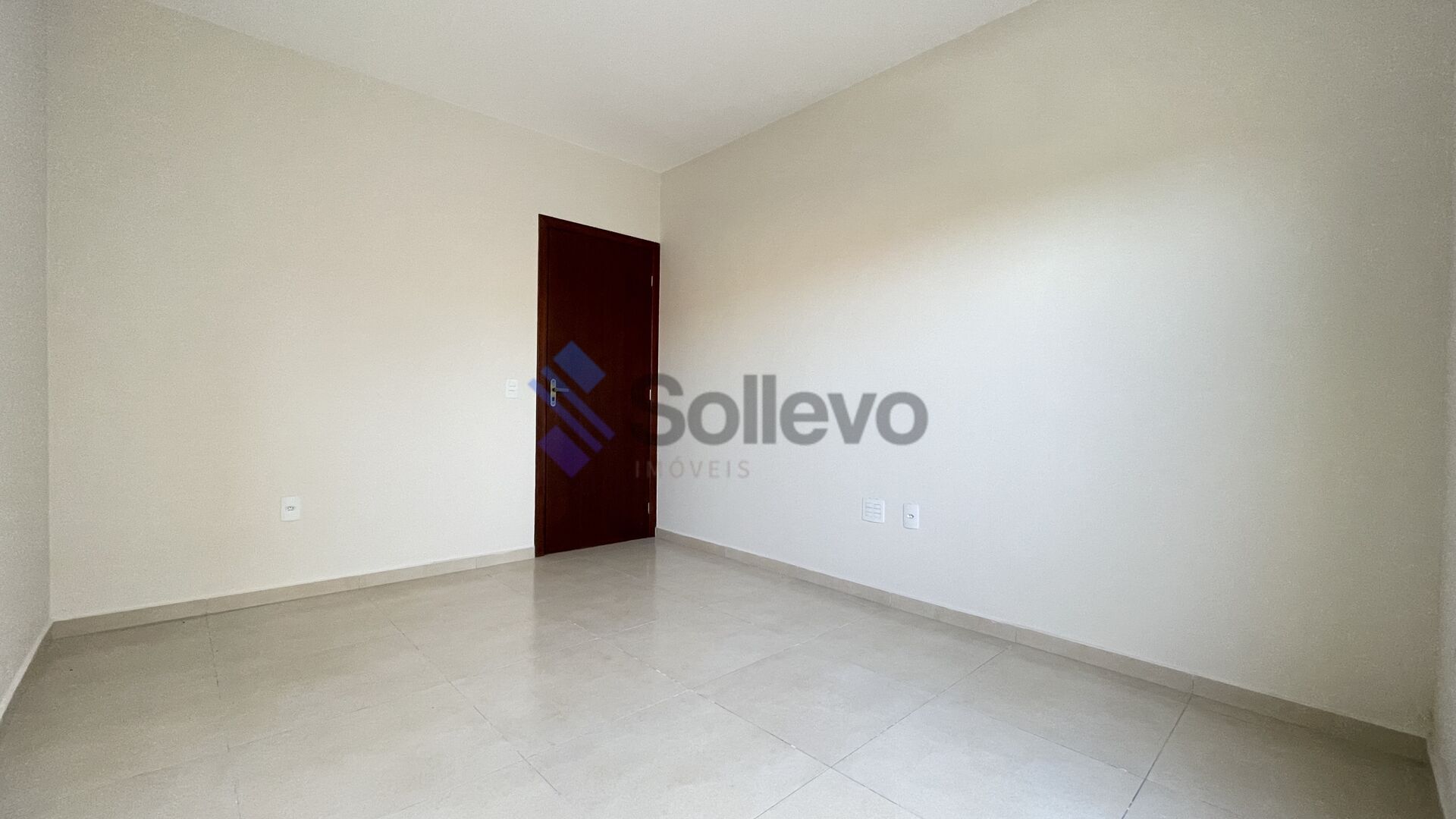 Casa à venda com 2 quartos, 55m² - Foto 11