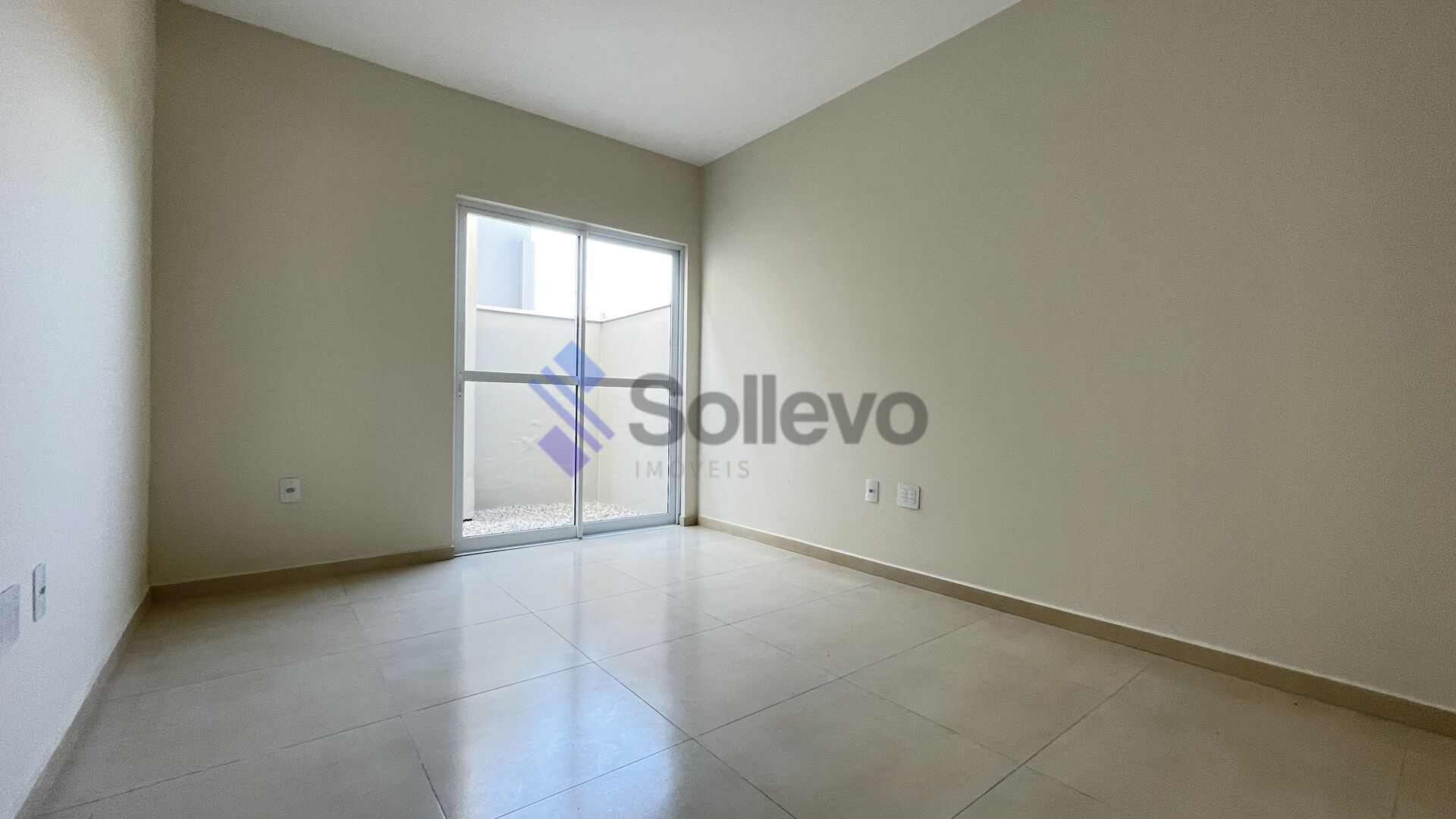 Casa à venda com 2 quartos, 55m² - Foto 9