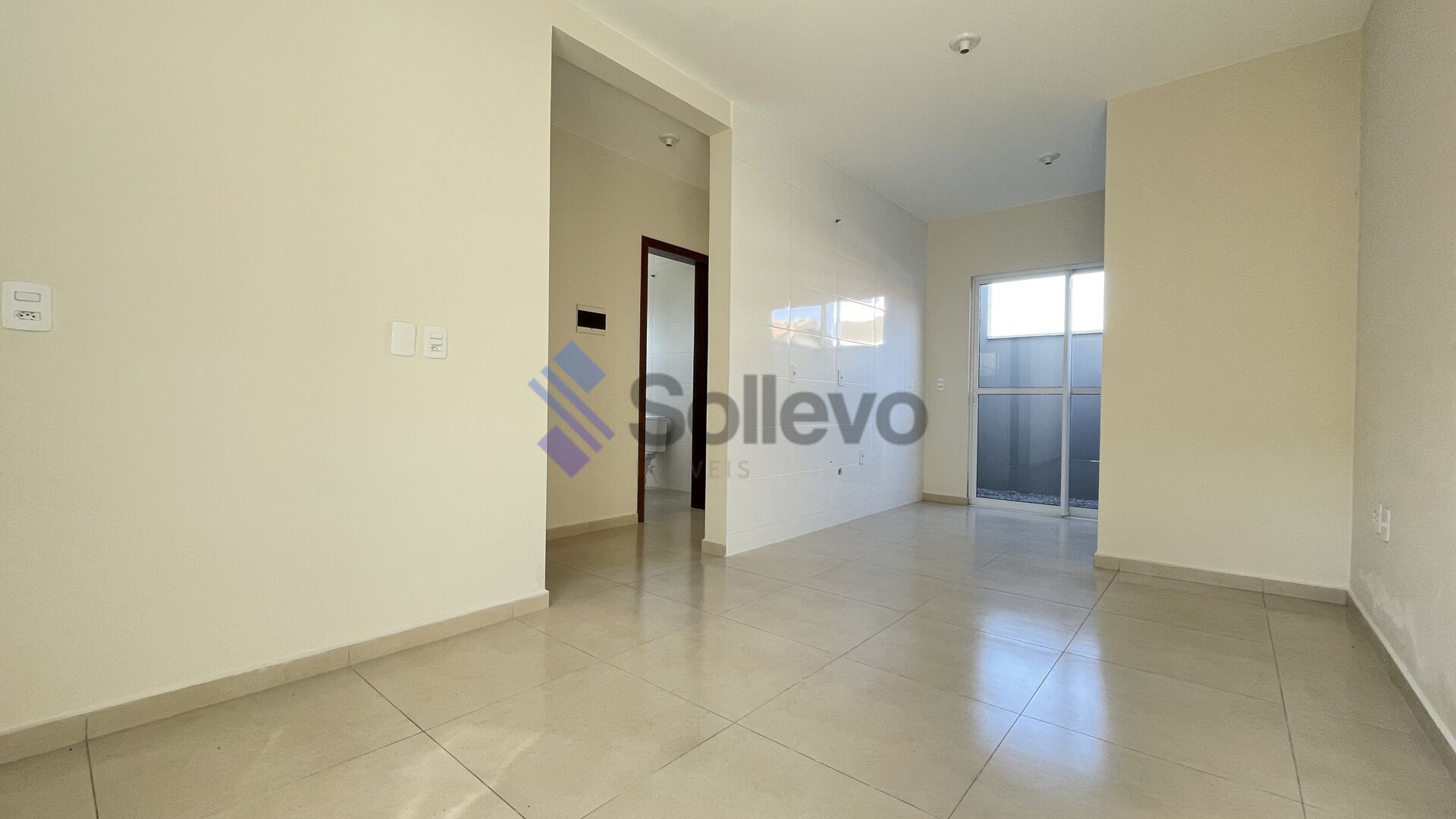 Casa à venda com 2 quartos, 55m² - Foto 18