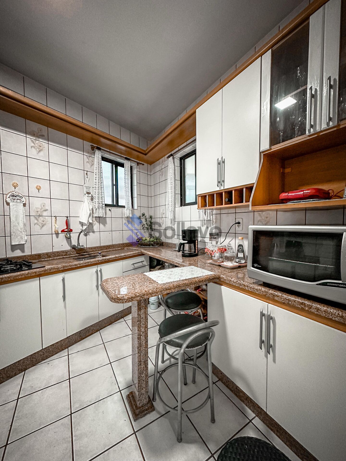 Casa à venda com 4 quartos, 170m² - Foto 8
