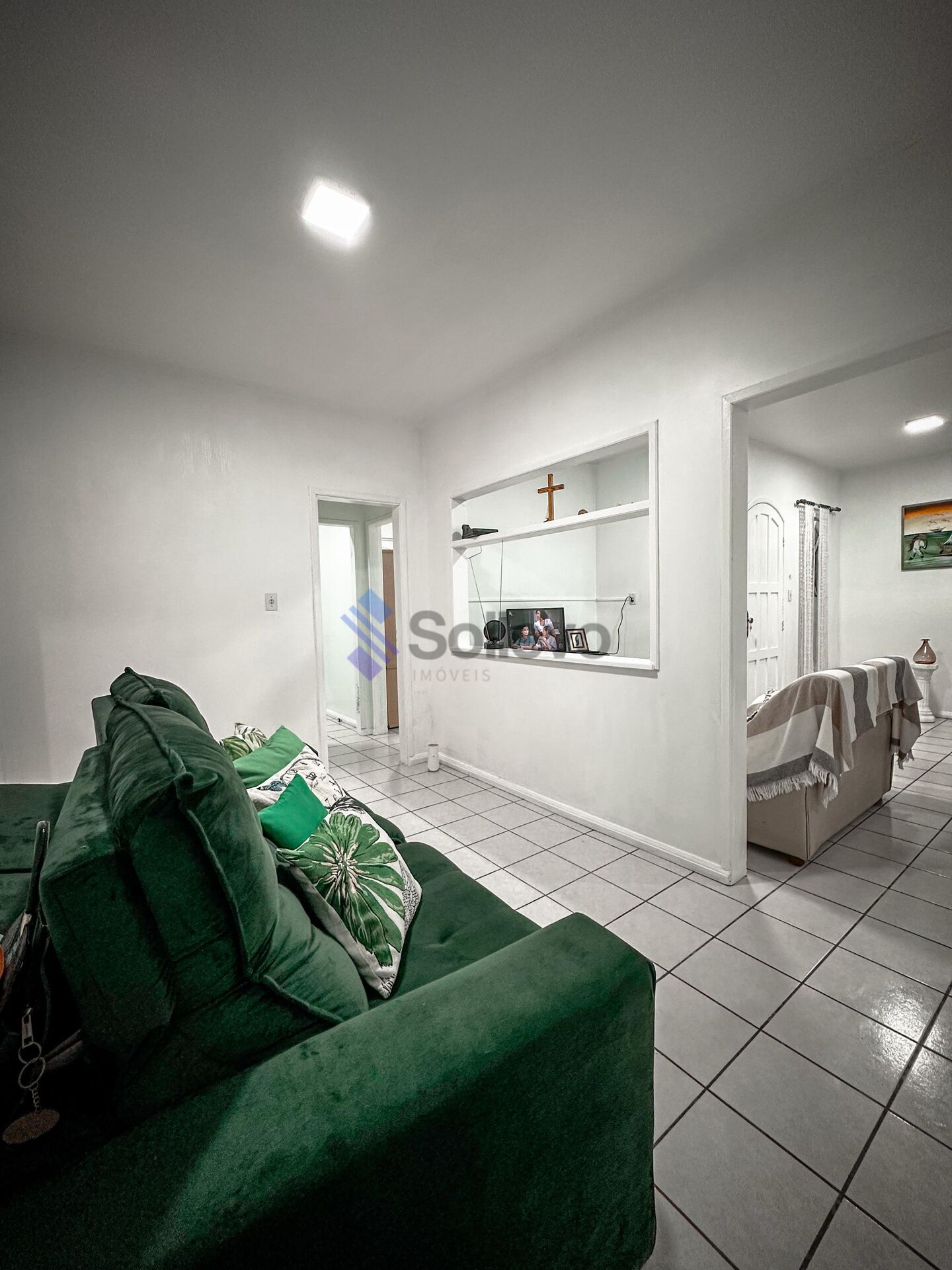 Casa à venda com 4 quartos, 170m² - Foto 4