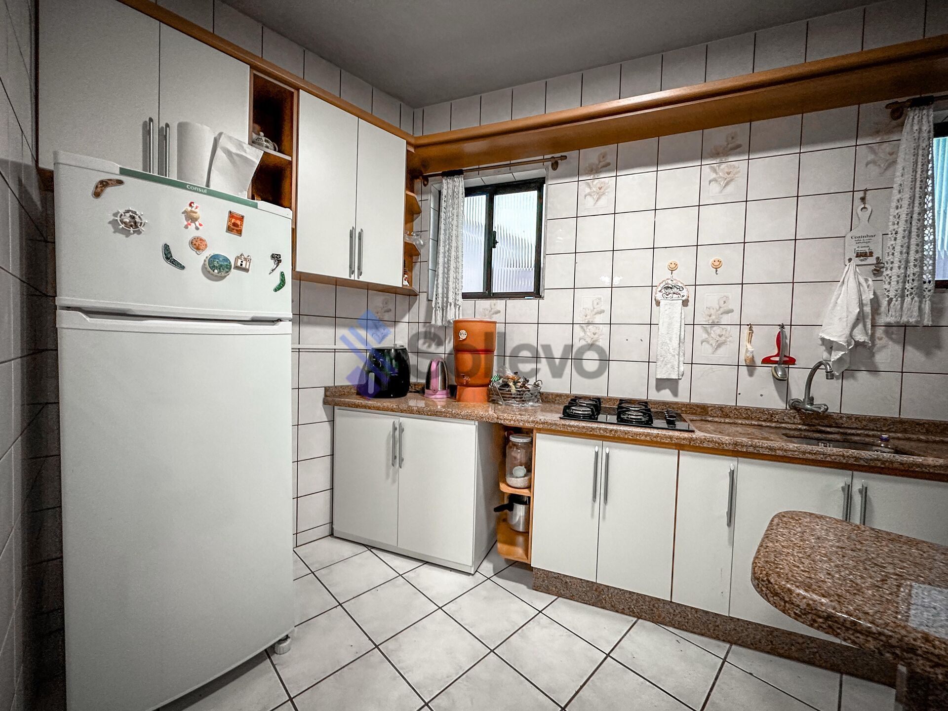 Casa à venda com 4 quartos, 170m² - Foto 9