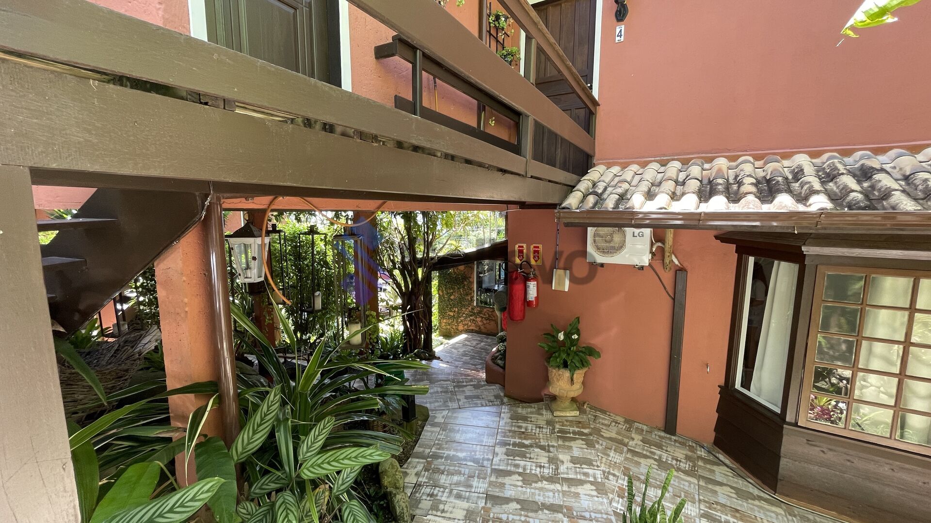 Hotel, 12 quartos, 641 m² - Foto 7