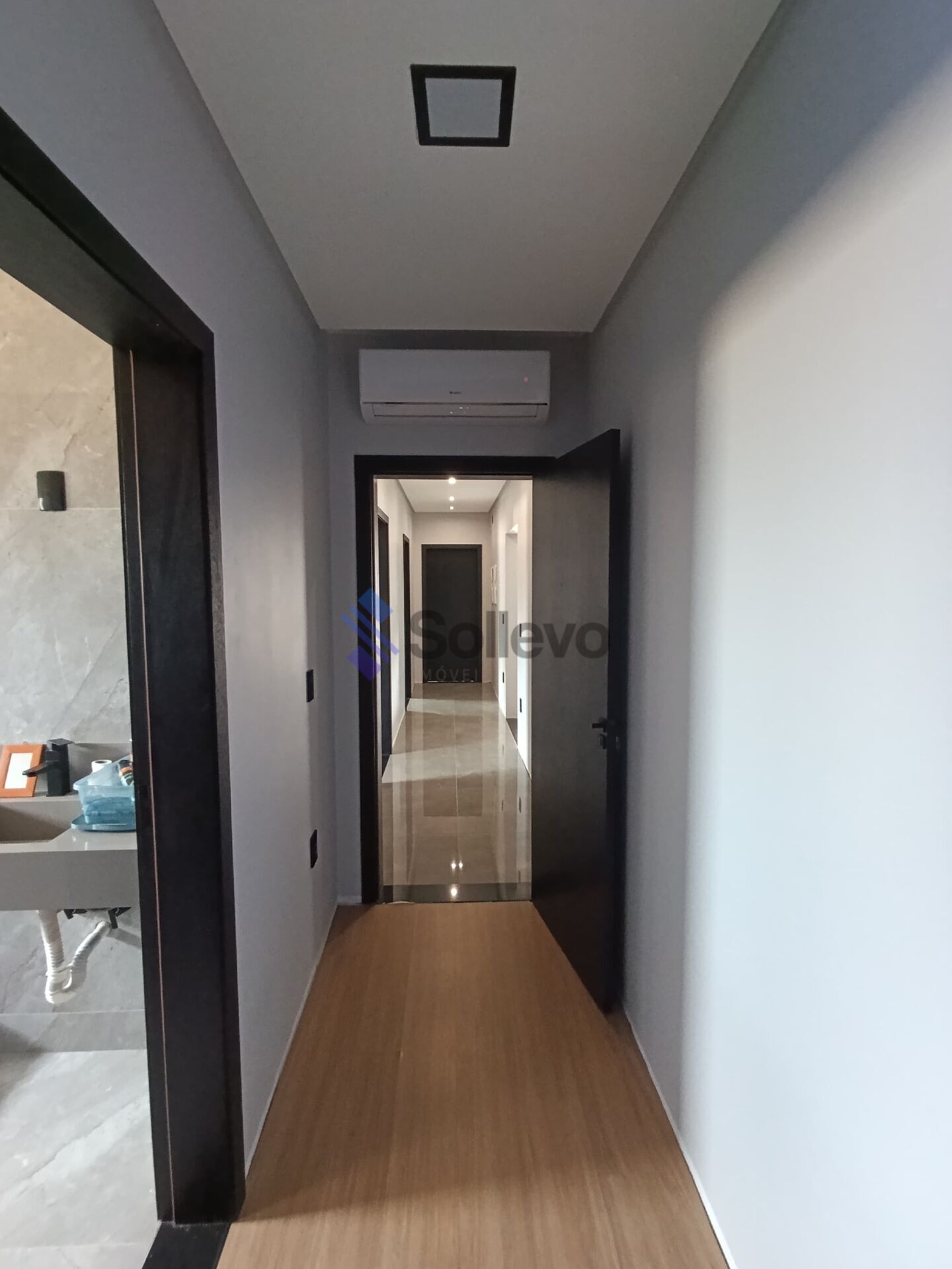 Casa à venda com 4 quartos, 206m² - Foto 9
