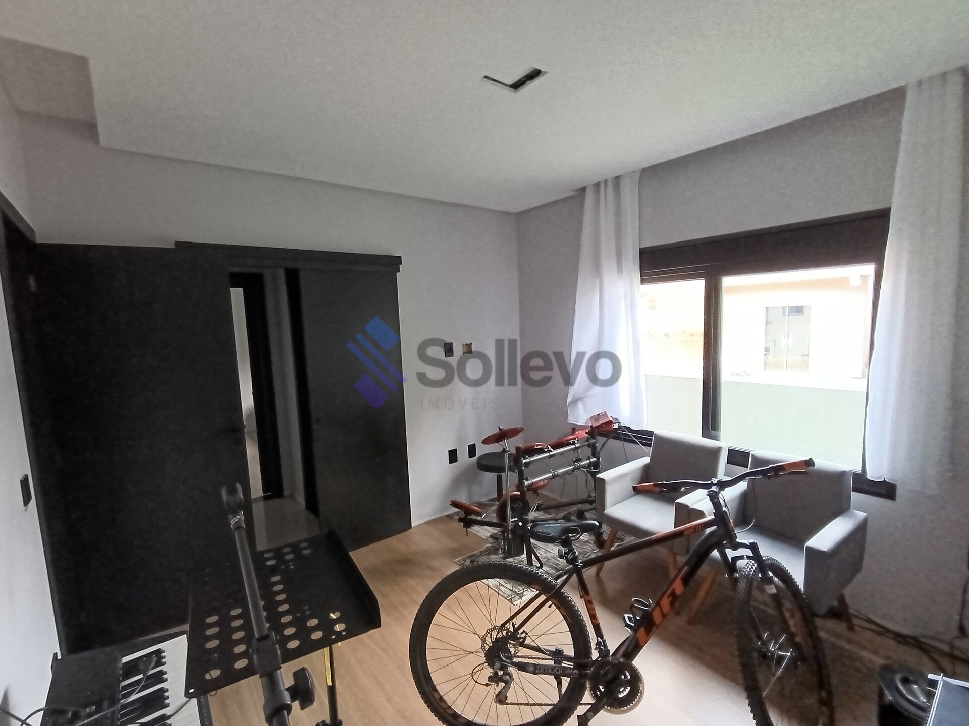 Casa à venda com 4 quartos, 206m² - Foto 18