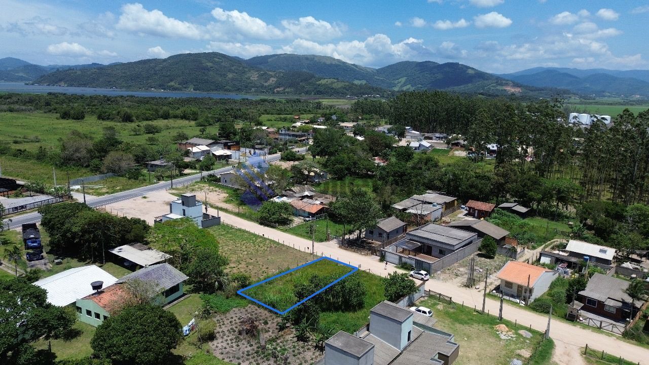 Terreno, 301 m² - Foto 1