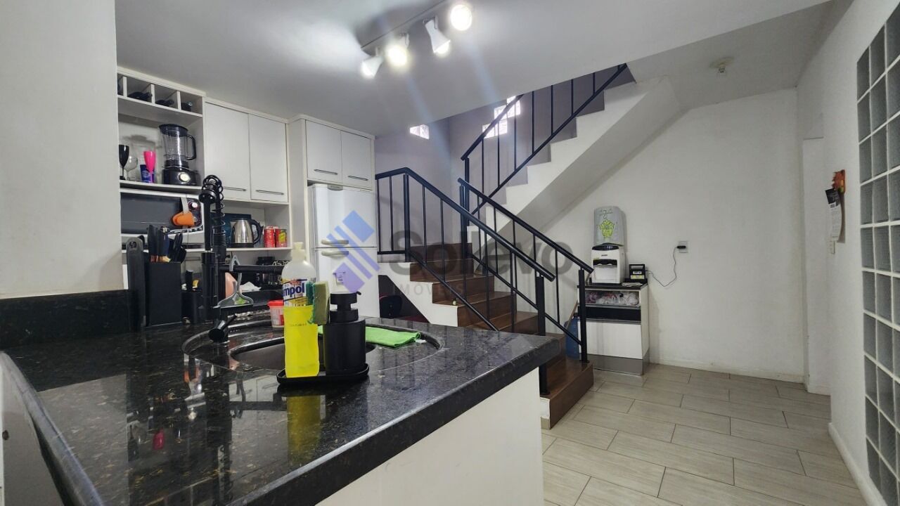 Casa à venda com 4 quartos, 190m² - Foto 8