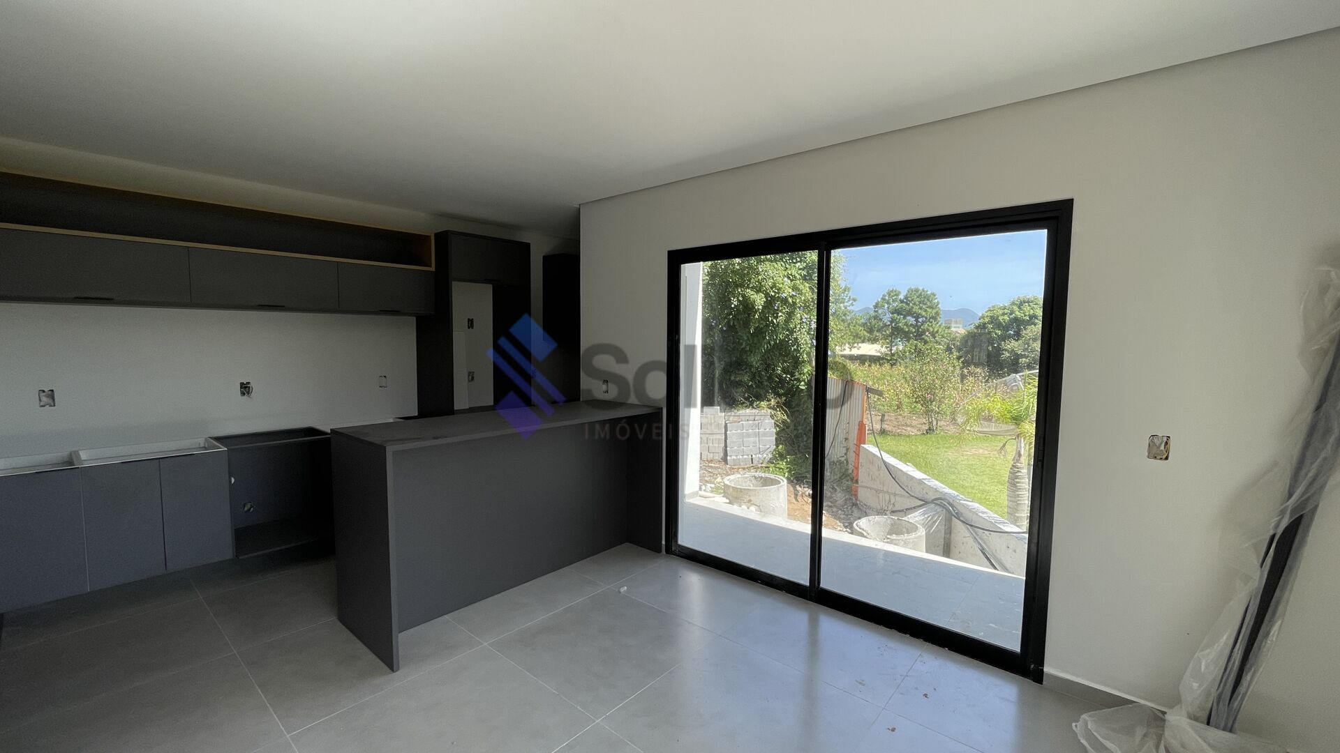 Casa à venda com 3 quartos, 129m² - Foto 11