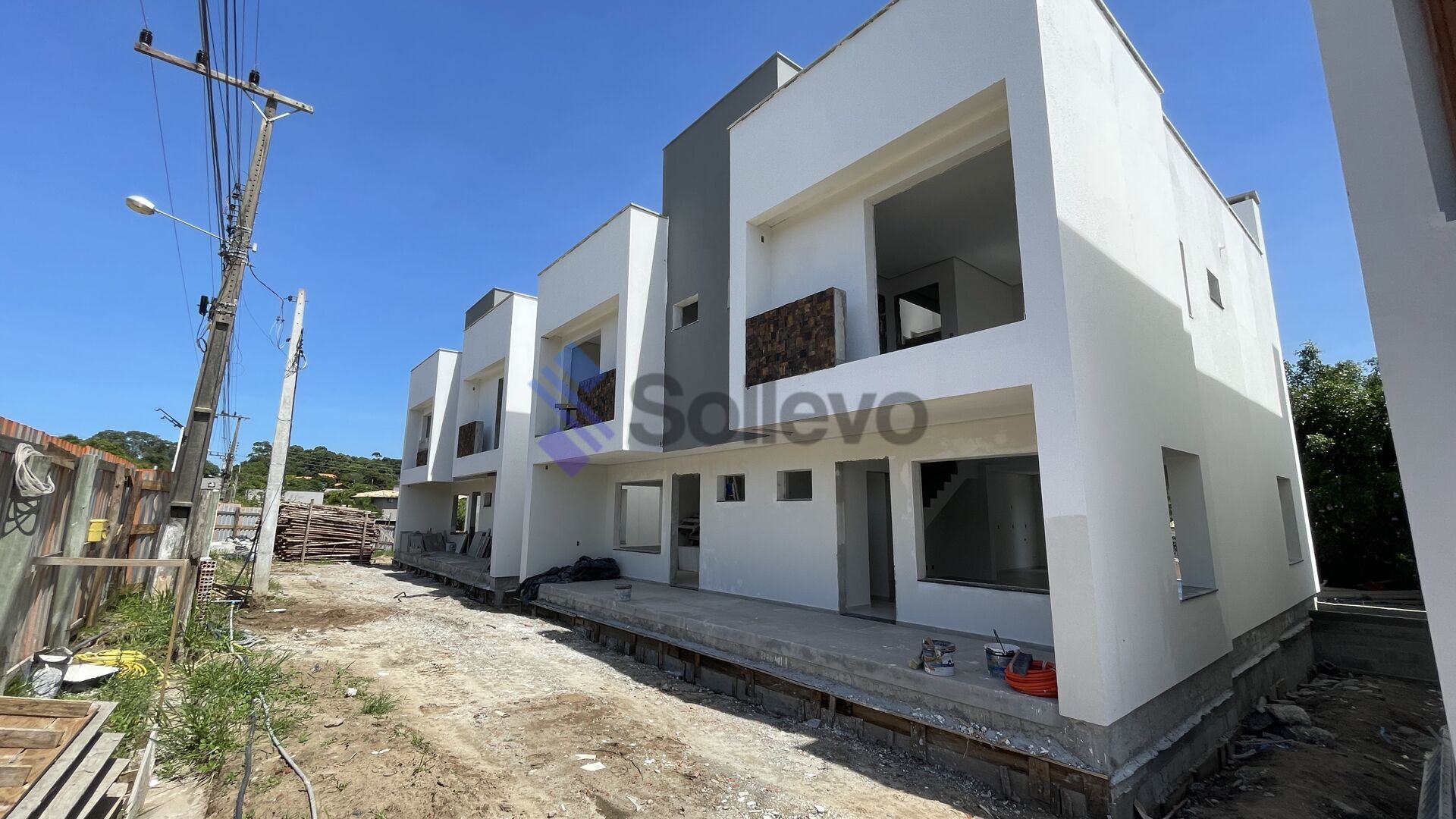 Casa à venda com 3 quartos, 129m² - Foto 4