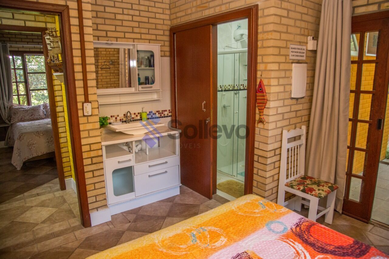 Casa à venda com 4 quartos, 230m² - Foto 15