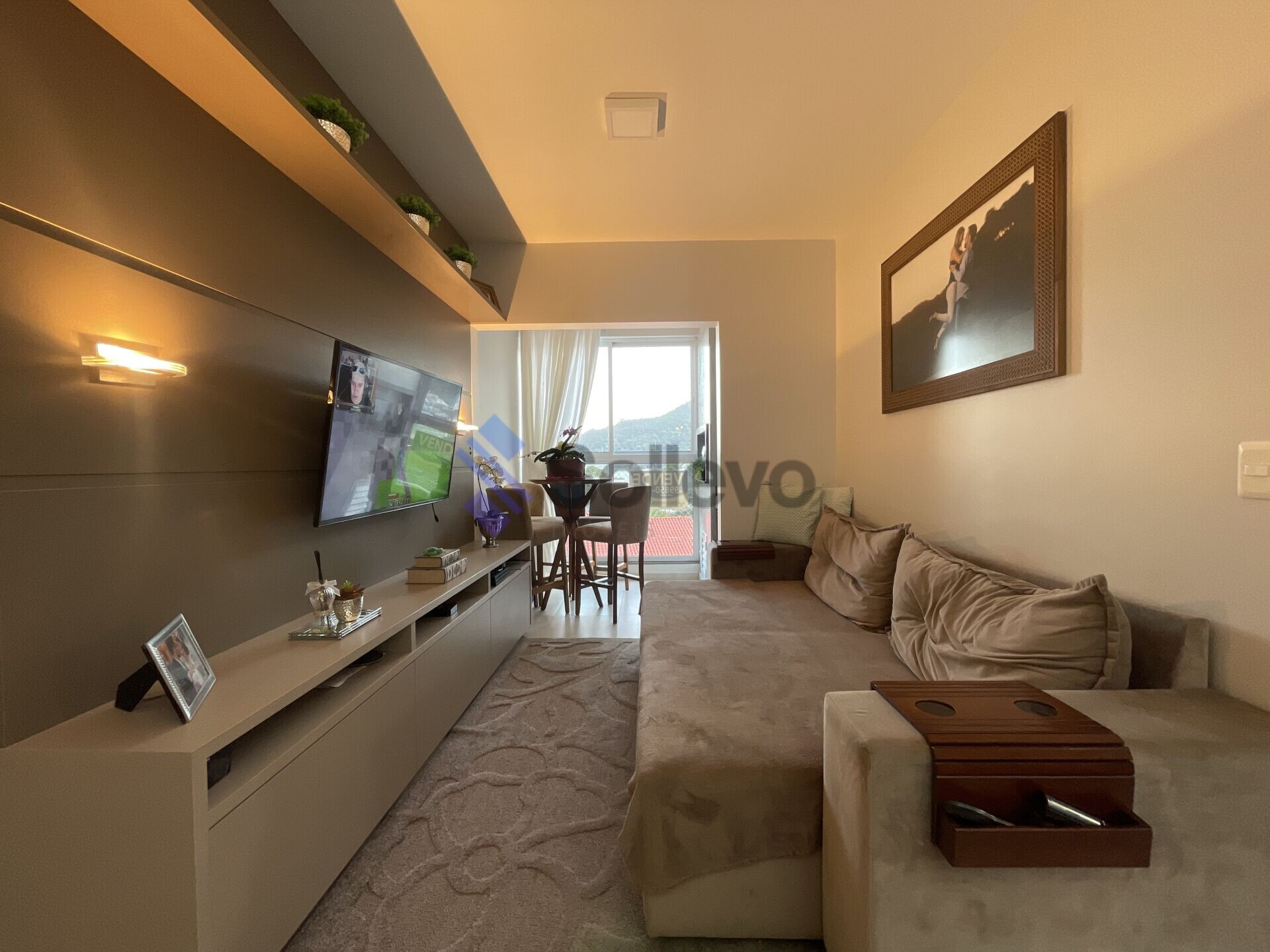 Apartamento à venda com 2 quartos, 67m² - Foto 9