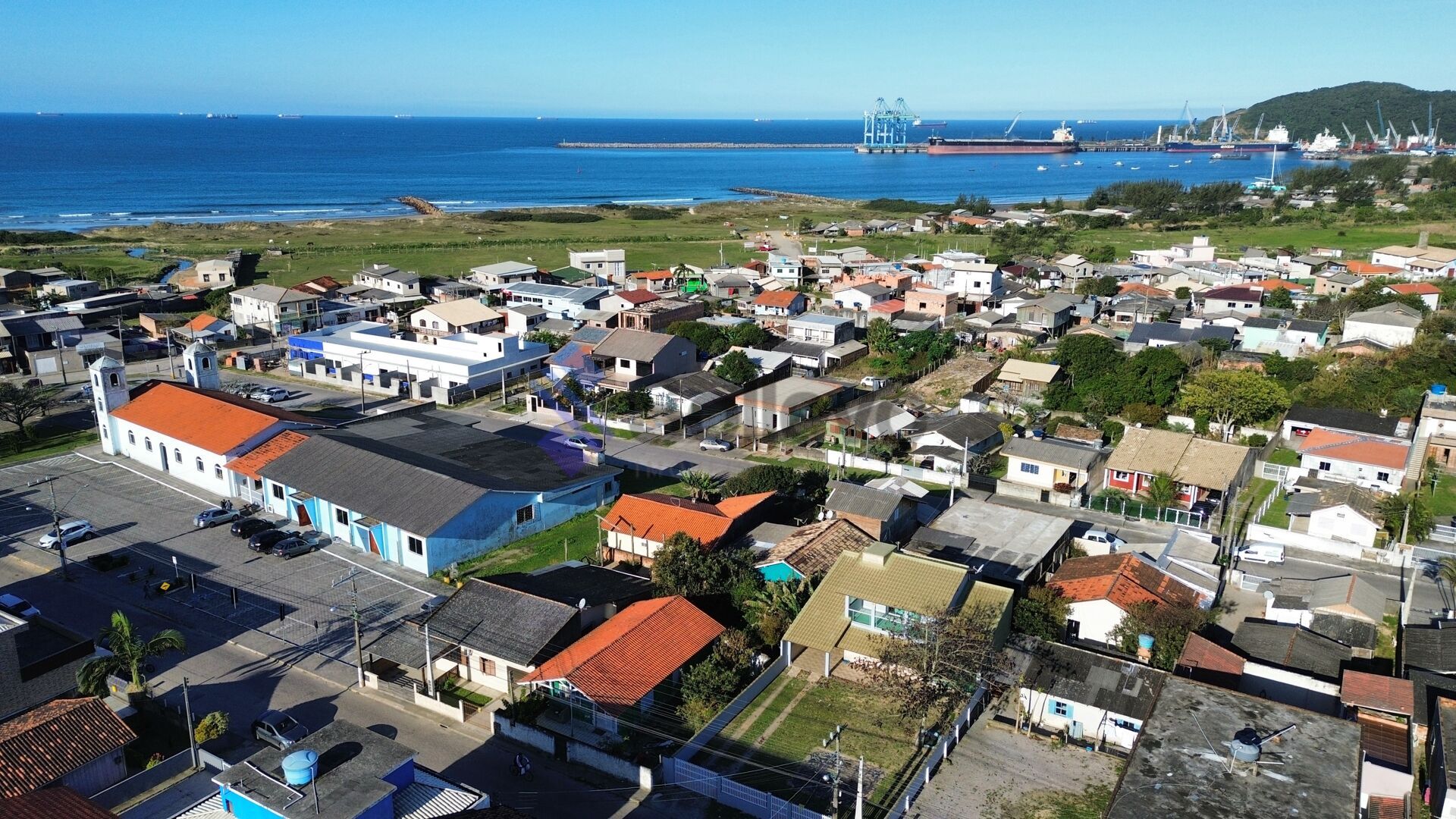 Casa à venda com 1 quarto, 250m² - Foto 7