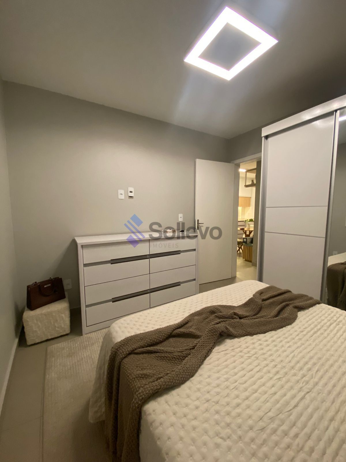 Apartamento à venda com 2 quartos, 57m² - Foto 13