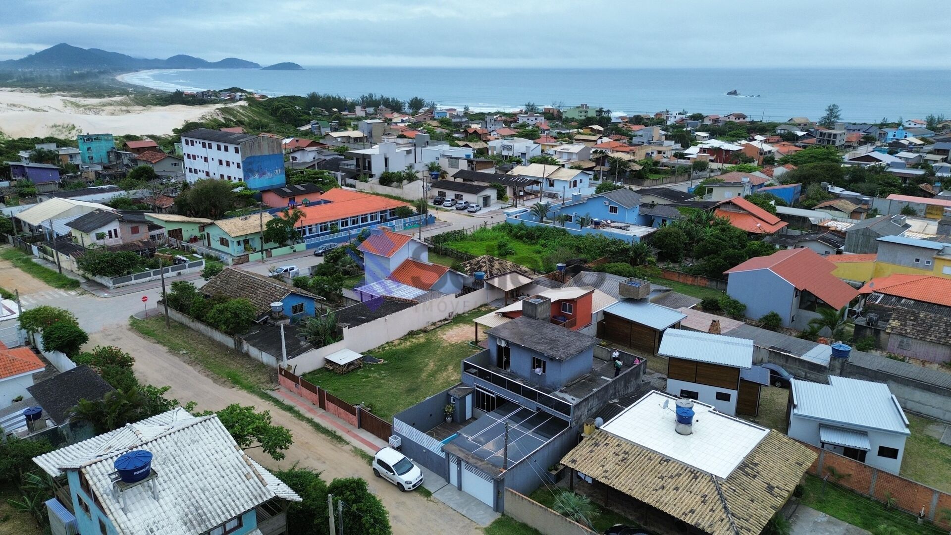 Casa à venda com 3 quartos, 150m² - Foto 4