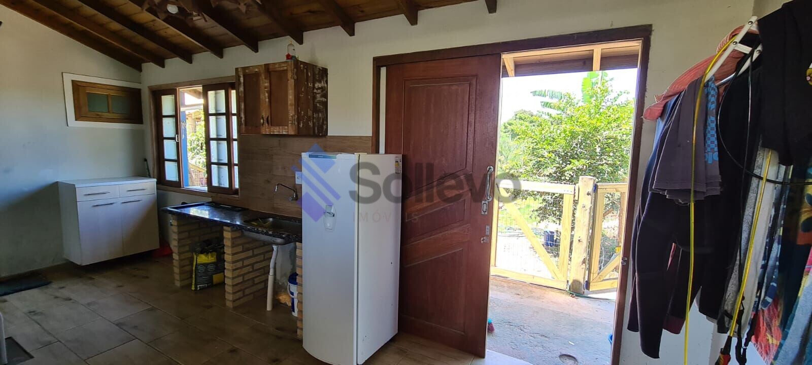 Casa à venda com 4 quartos, 150m² - Foto 11