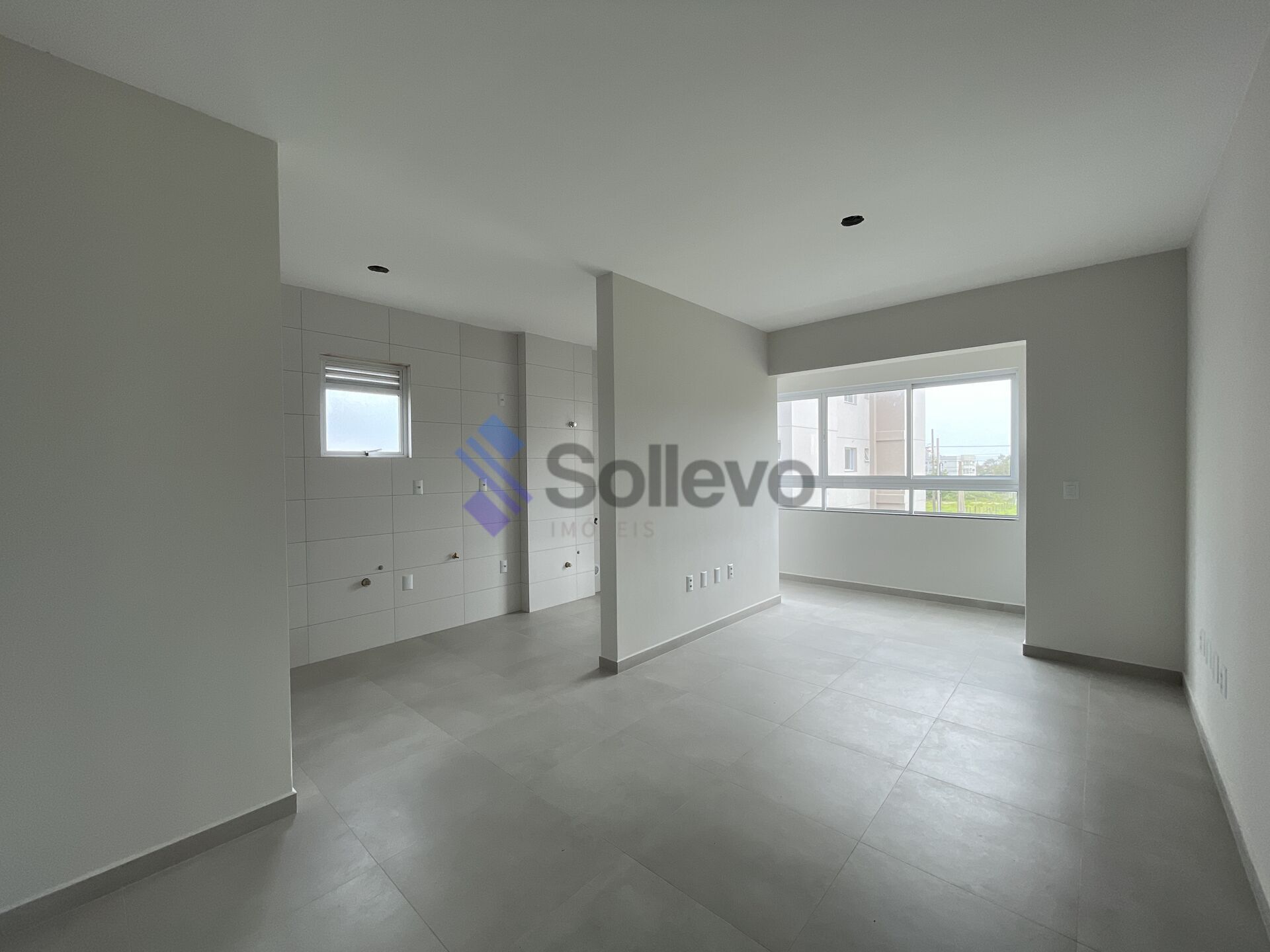 Apartamento à venda com 2 quartos, 65m² - Foto 4