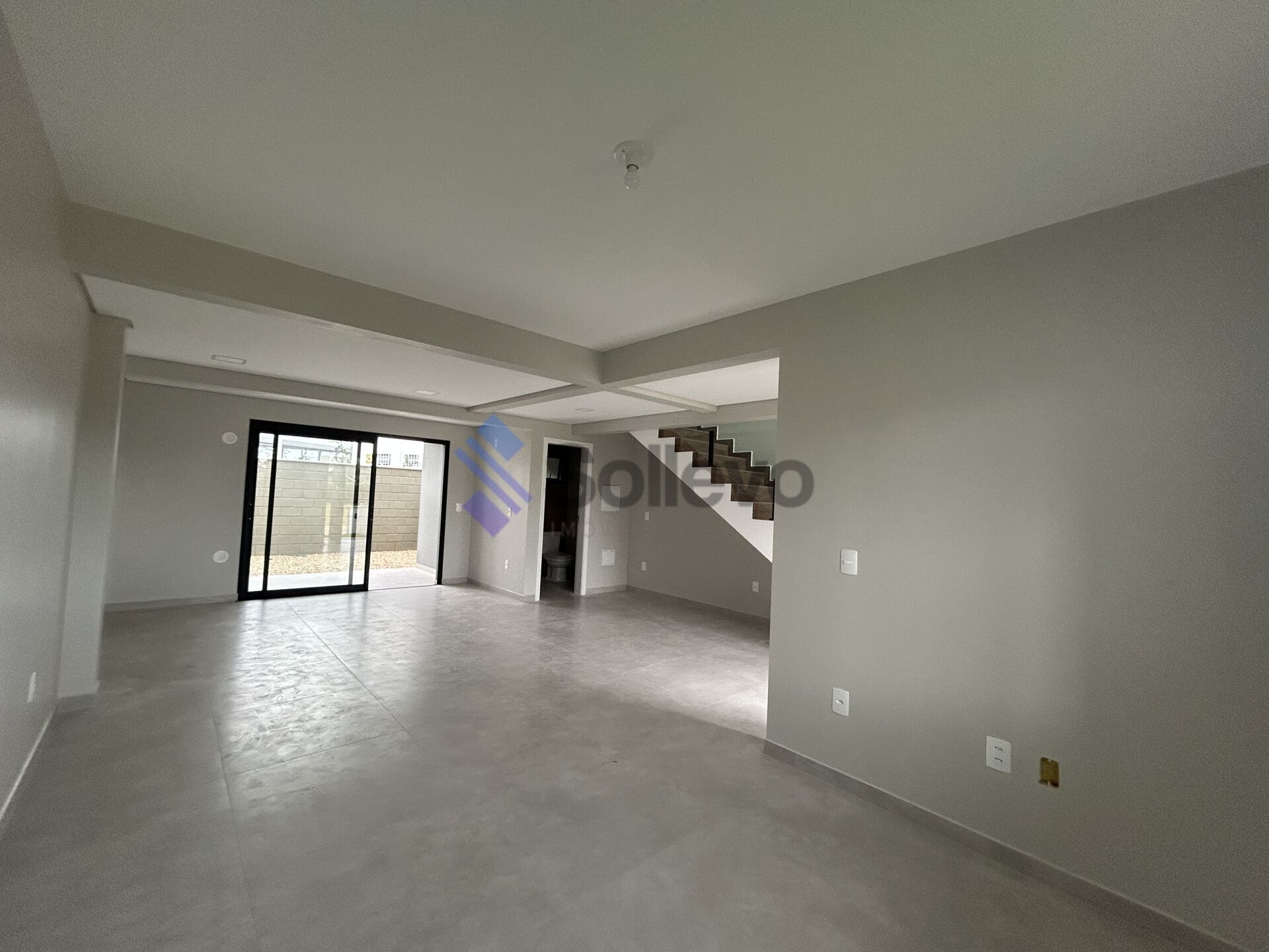 Casa à venda com 3 quartos, 108m² - Foto 10