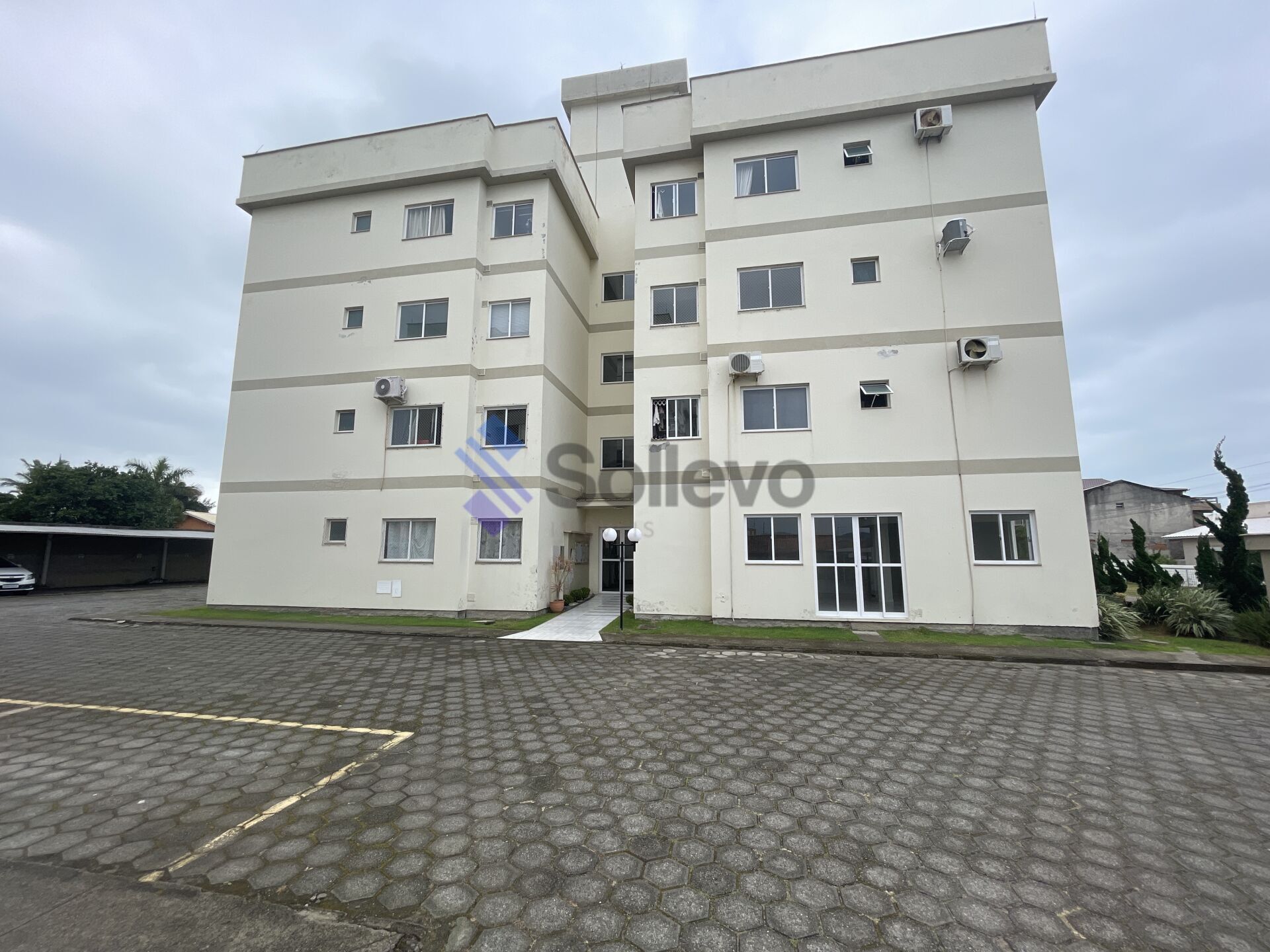 Apartamento à venda com 2 quartos, 55m² - Foto 2