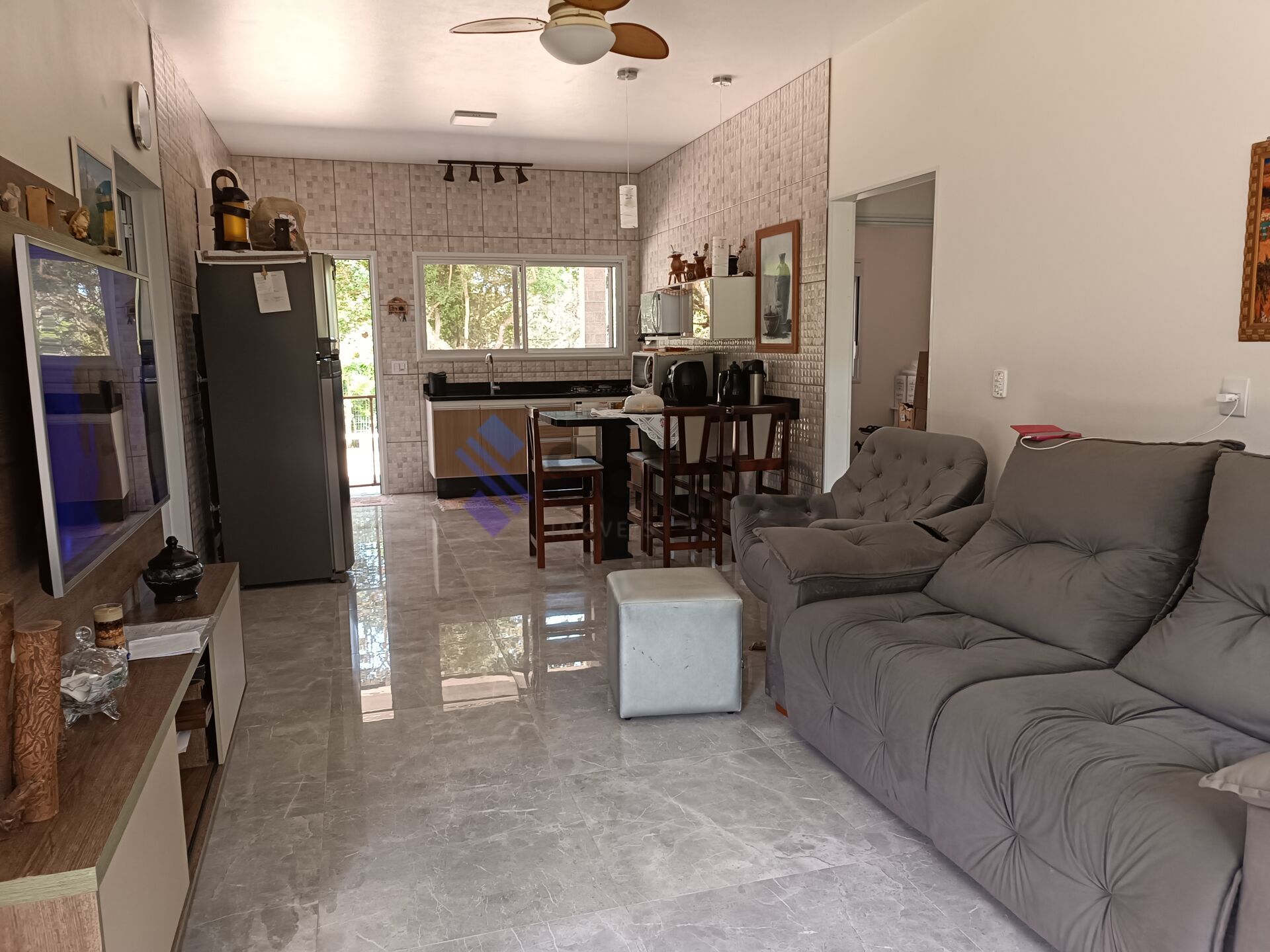 Casa à venda com 3 quartos, 200m² - Foto 9