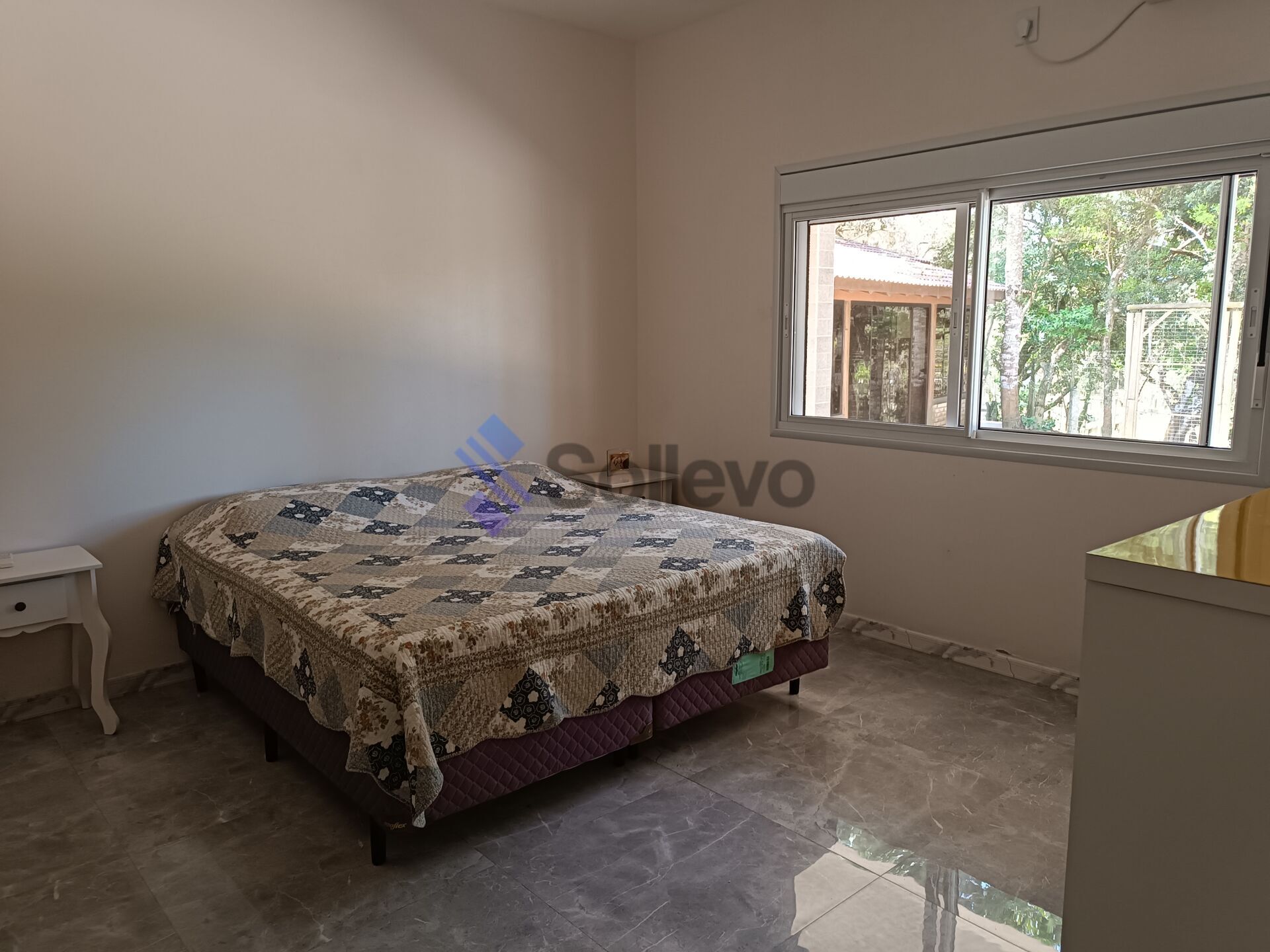 Casa à venda com 3 quartos, 200m² - Foto 15