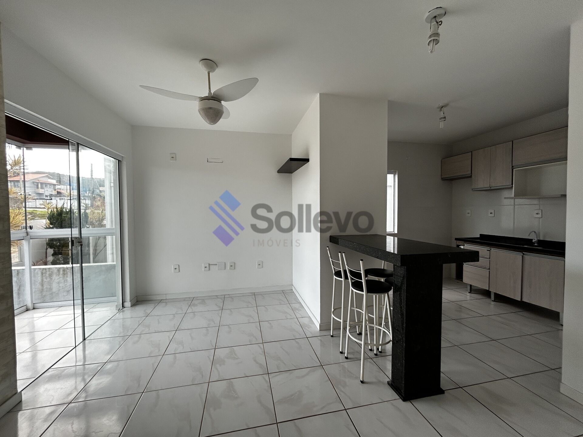 Apartamento à venda com 2 quartos, 53m² - Foto 2