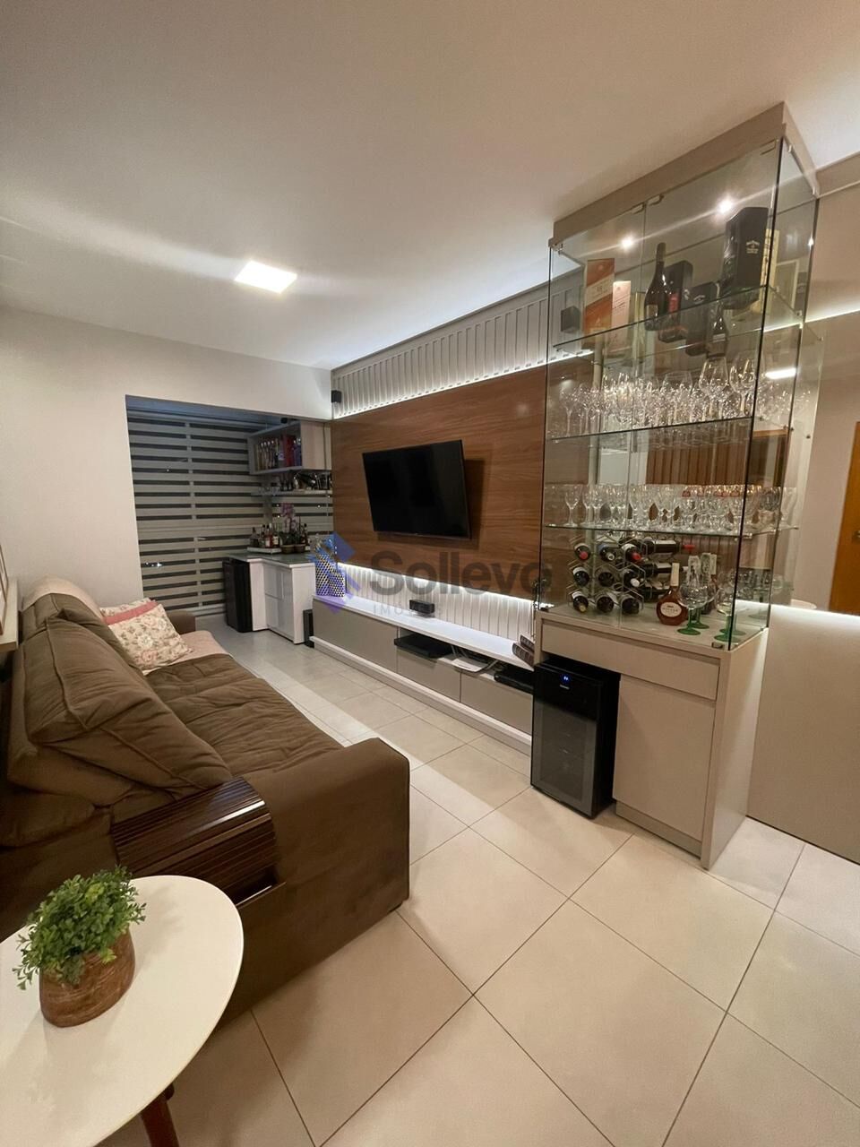 Apartamento à venda com 3 quartos, 92m² - Foto 2