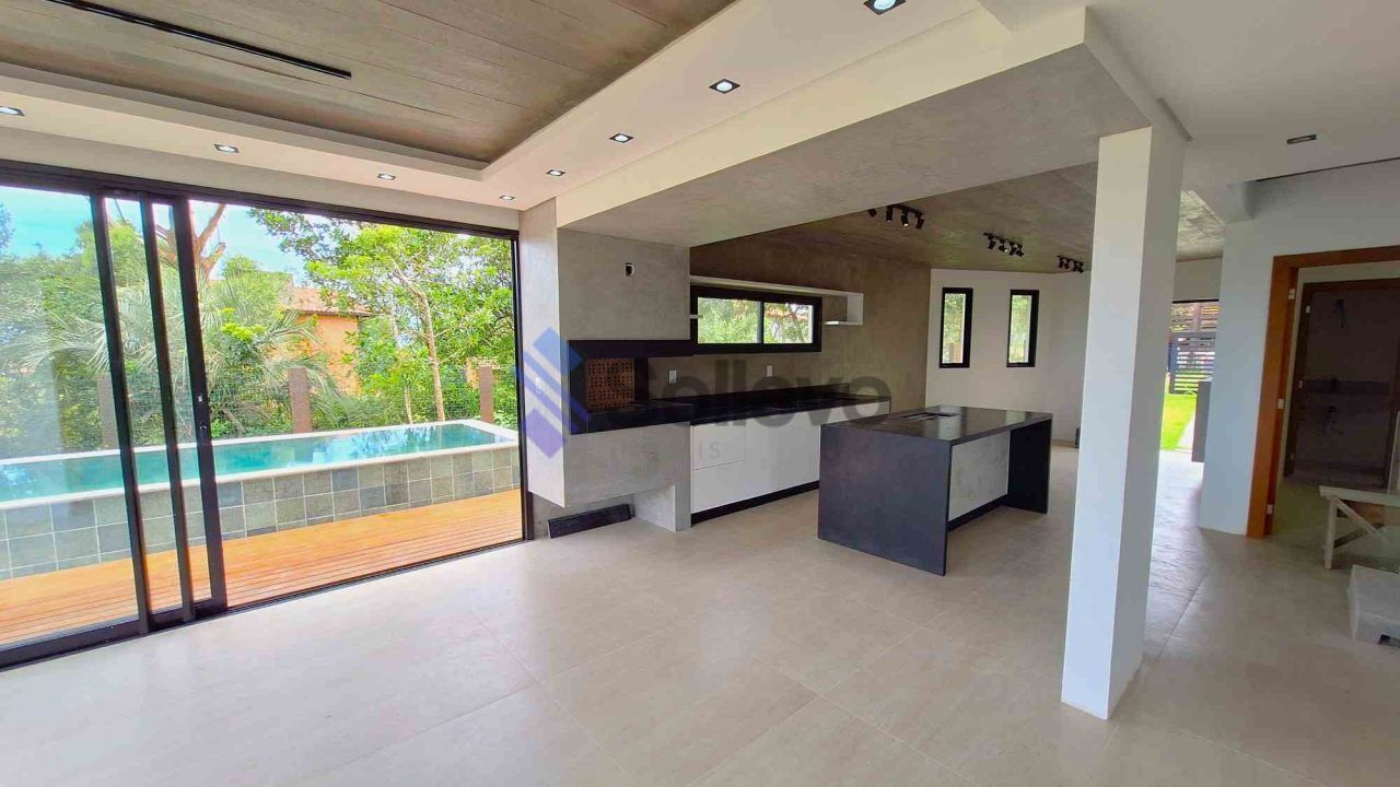 Casa à venda com 2 quartos, 120m² - Foto 11