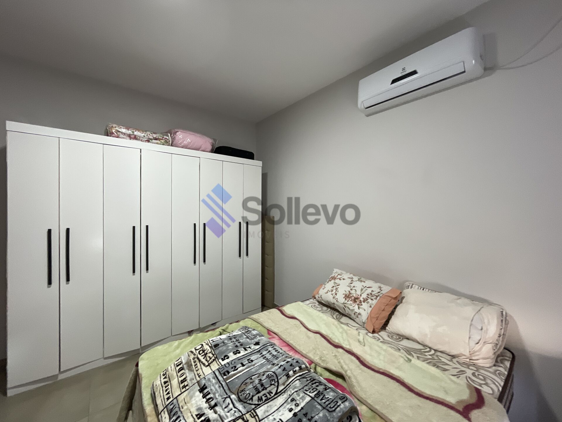 Casa à venda com 2 quartos, 130m² - Foto 12