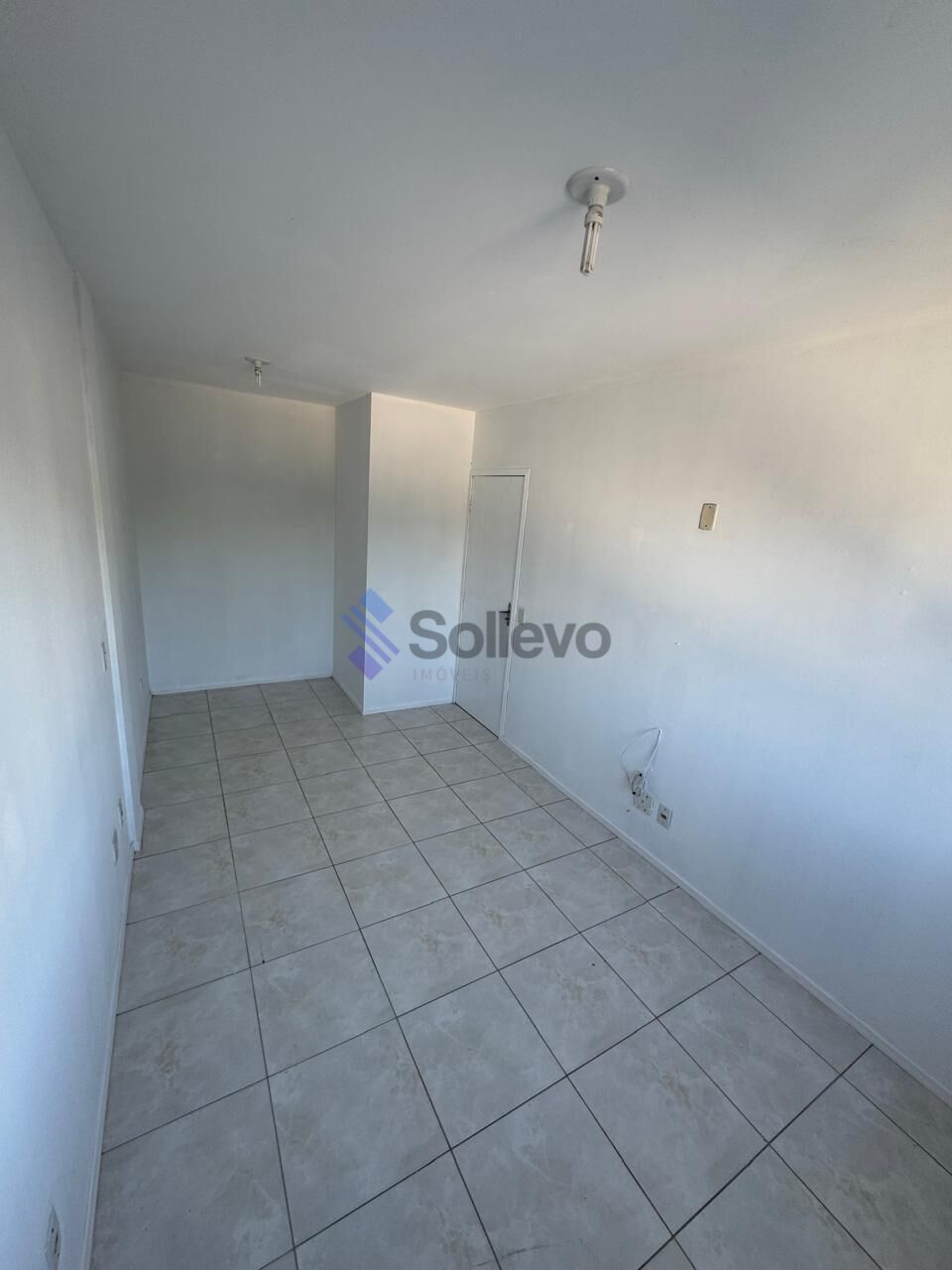 Apartamento para alugar com 2 quartos, 55m² - Foto 11