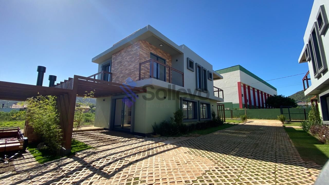 Sobrado à venda com 3 quartos, 106m² - Foto 1