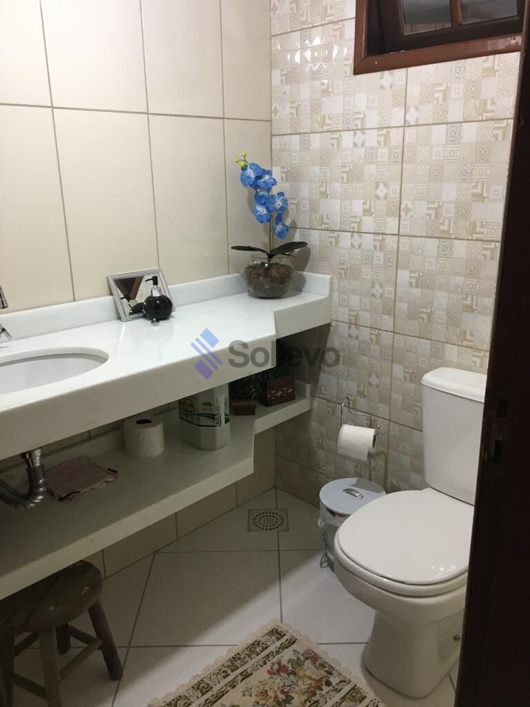 Casa à venda com 3 quartos, 180m² - Foto 19