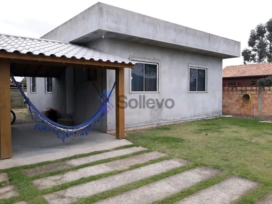 Casa à venda com 3 quartos, 70m² - Foto 1