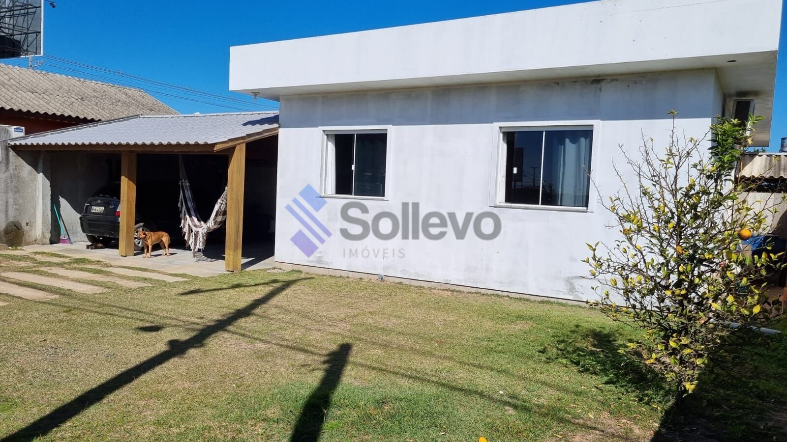 Casa à venda com 3 quartos, 70m² - Foto 2